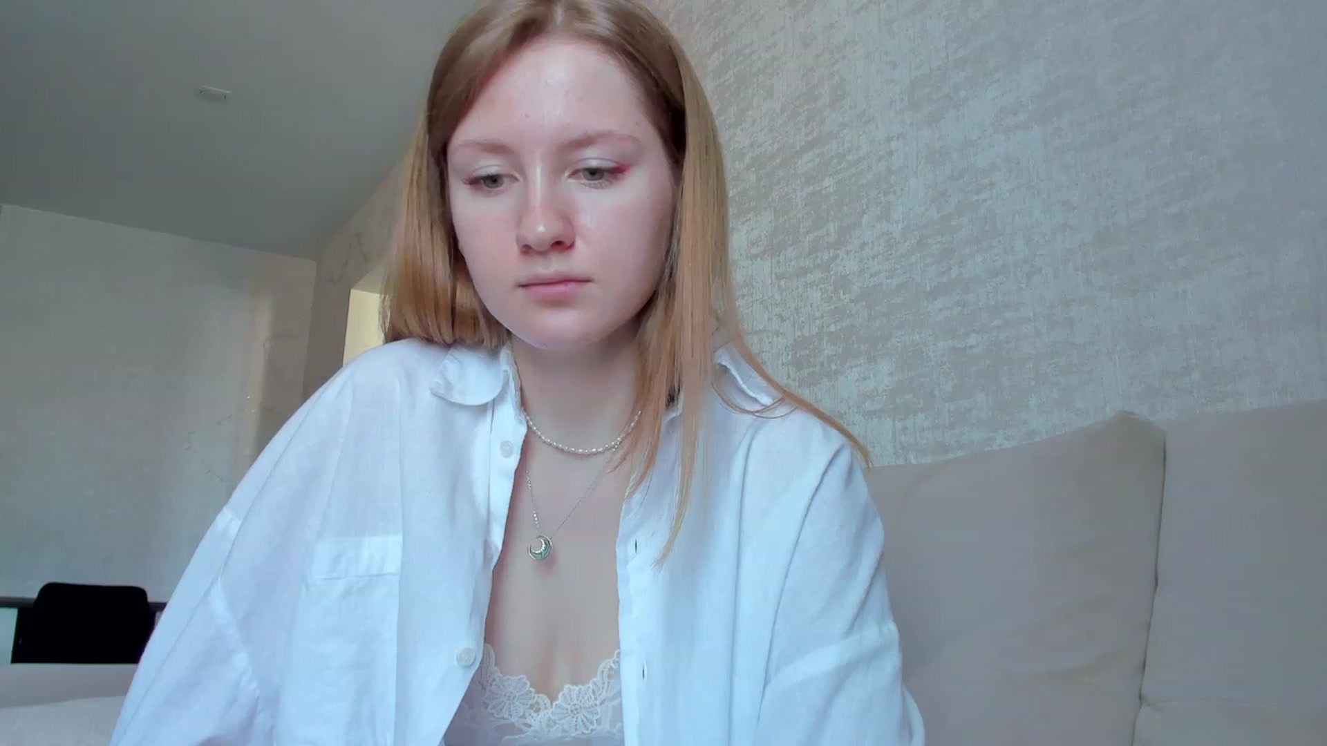 Gallery image thumbnail from cutegirlAlice's myfreecams stream on, 03/13/2023, 07:28 image 5 of 20