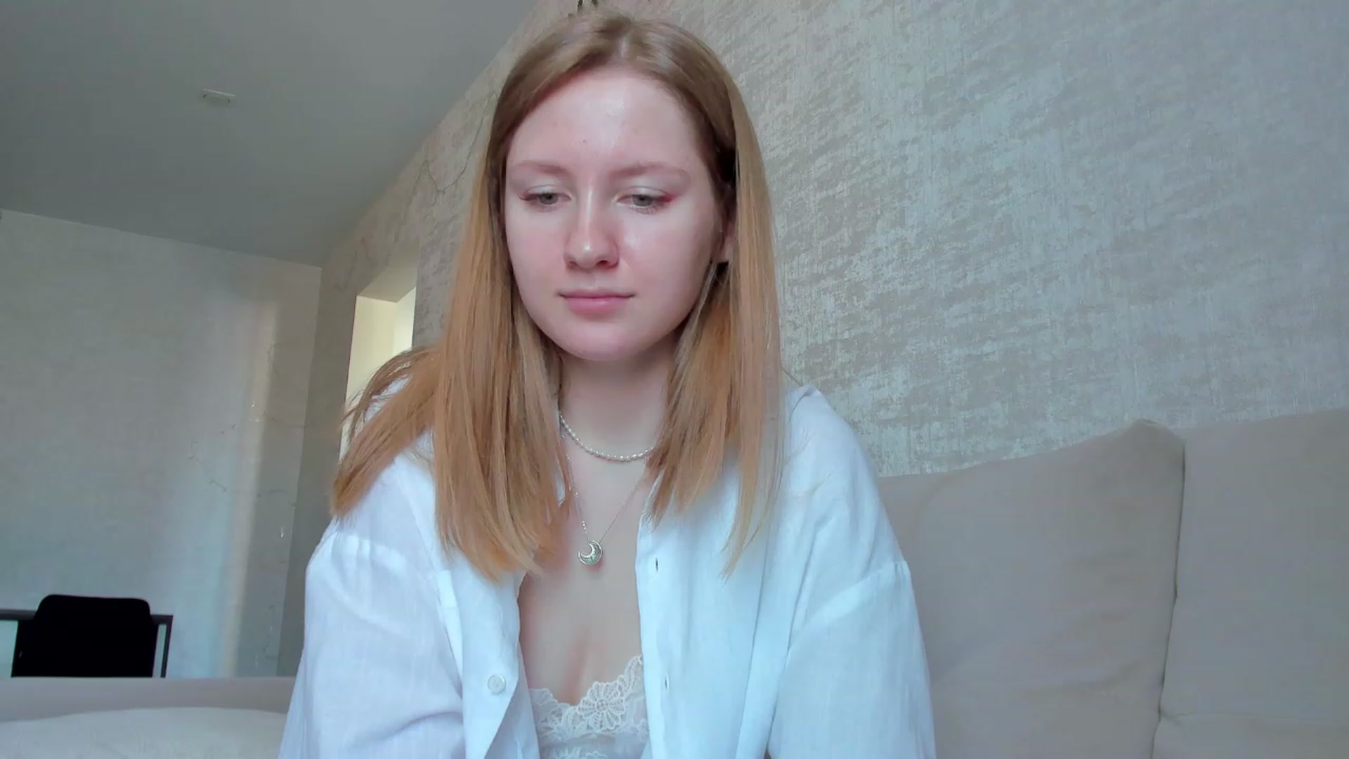 Gallery image thumbnail from cutegirlAlice's myfreecams stream on, 03/13/2023, 07:28 image 9 of 20