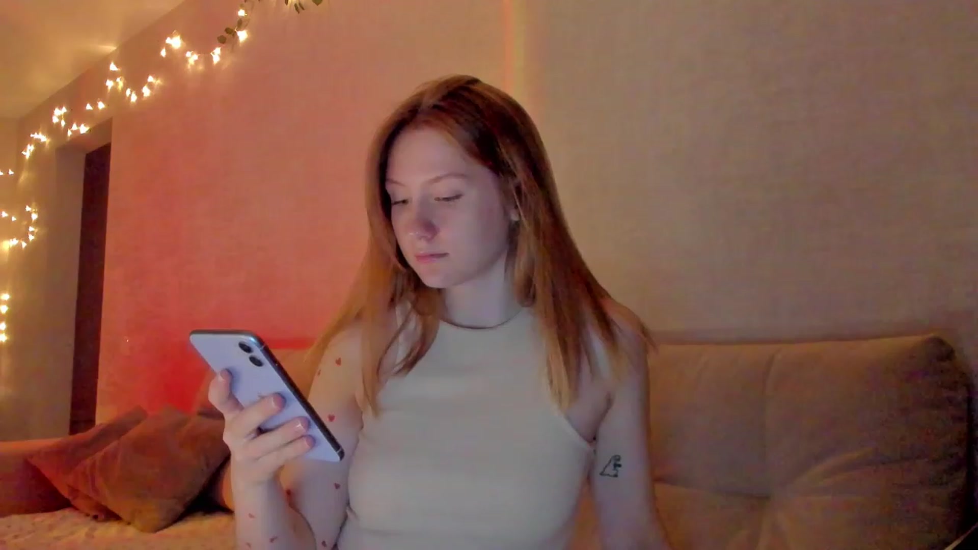 Gallery image thumbnail from cutegirlAlice's myfreecams stream on, 03/15/2023, 15:26 image 6 of 20