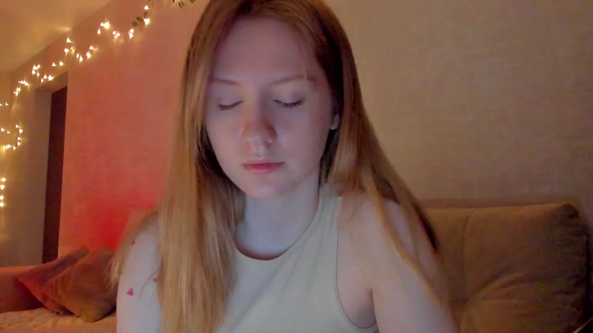 Gallery image thumbnail from cutegirlAlice's myfreecams stream on, 03/15/2023, 15:26 image 2 of 20