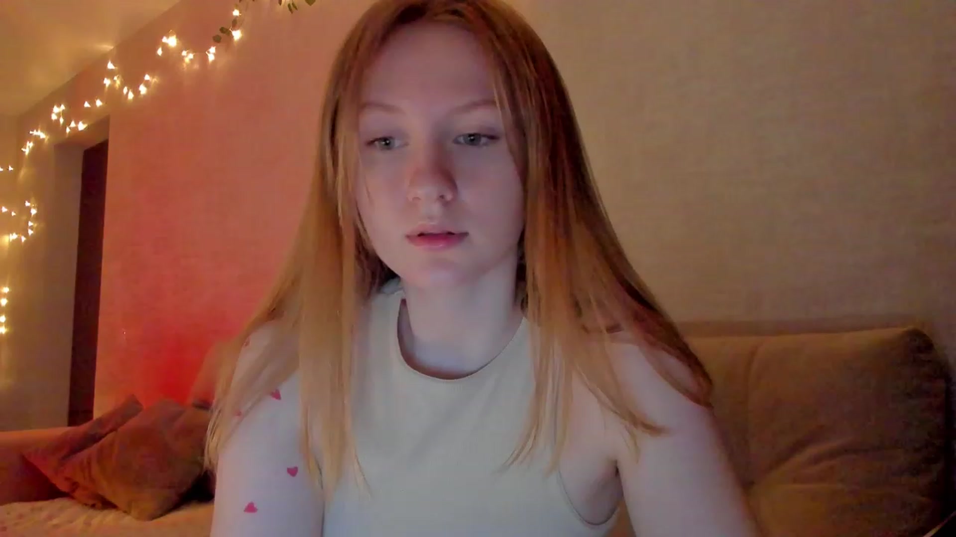 Gallery image thumbnail from cutegirlAlice's myfreecams stream on, 03/15/2023, 15:26 image 18 of 20