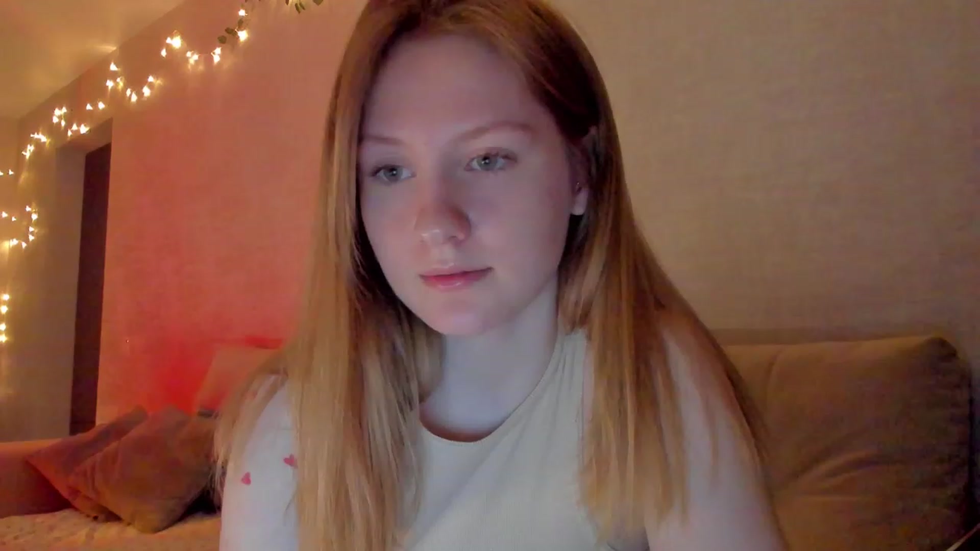 Gallery image thumbnail from cutegirlAlice's myfreecams stream on, 03/15/2023, 15:26 image 4 of 20