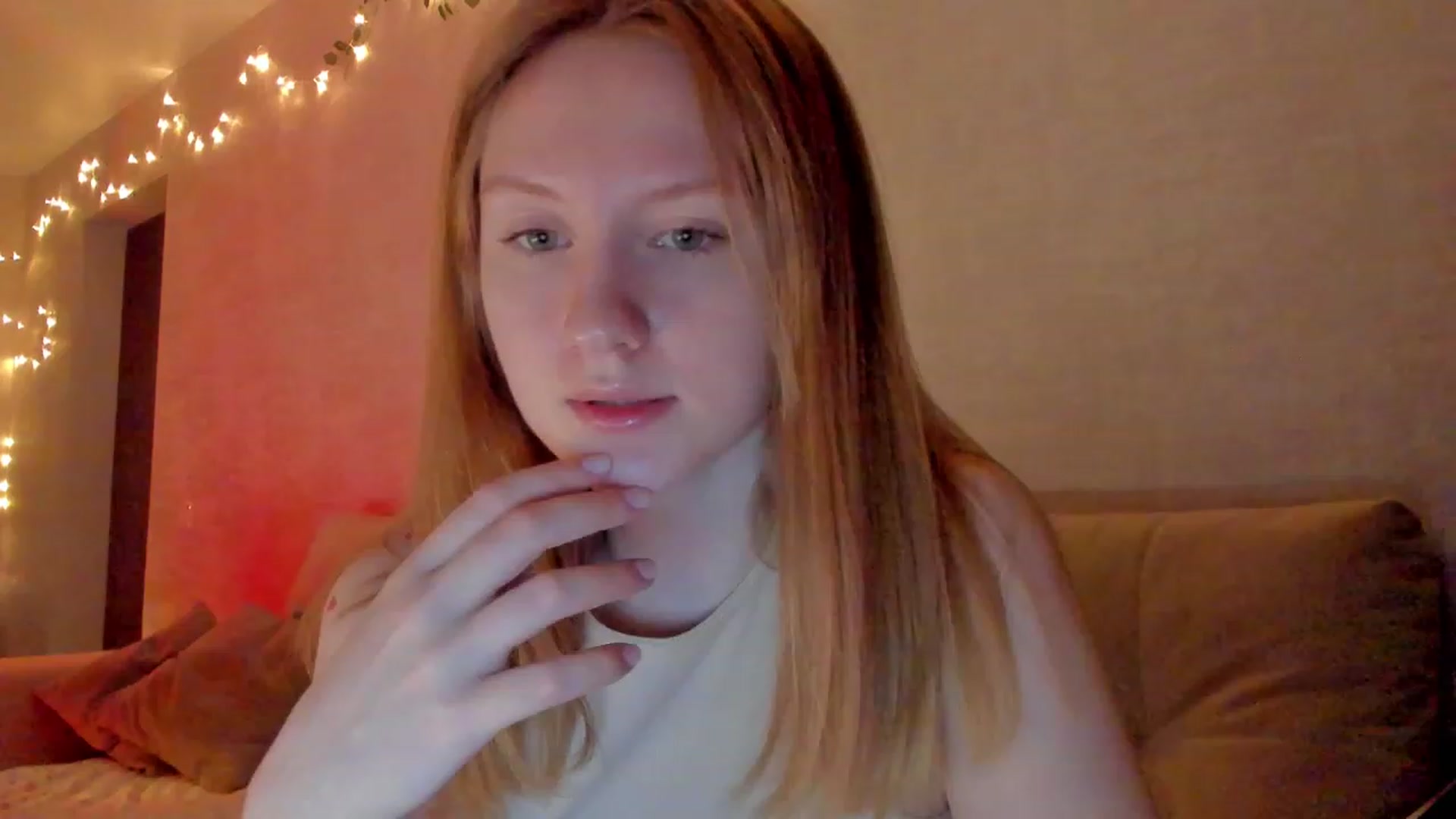 Gallery image thumbnail from cutegirlAlice's myfreecams stream on, 03/15/2023, 15:26 image 20 of 20