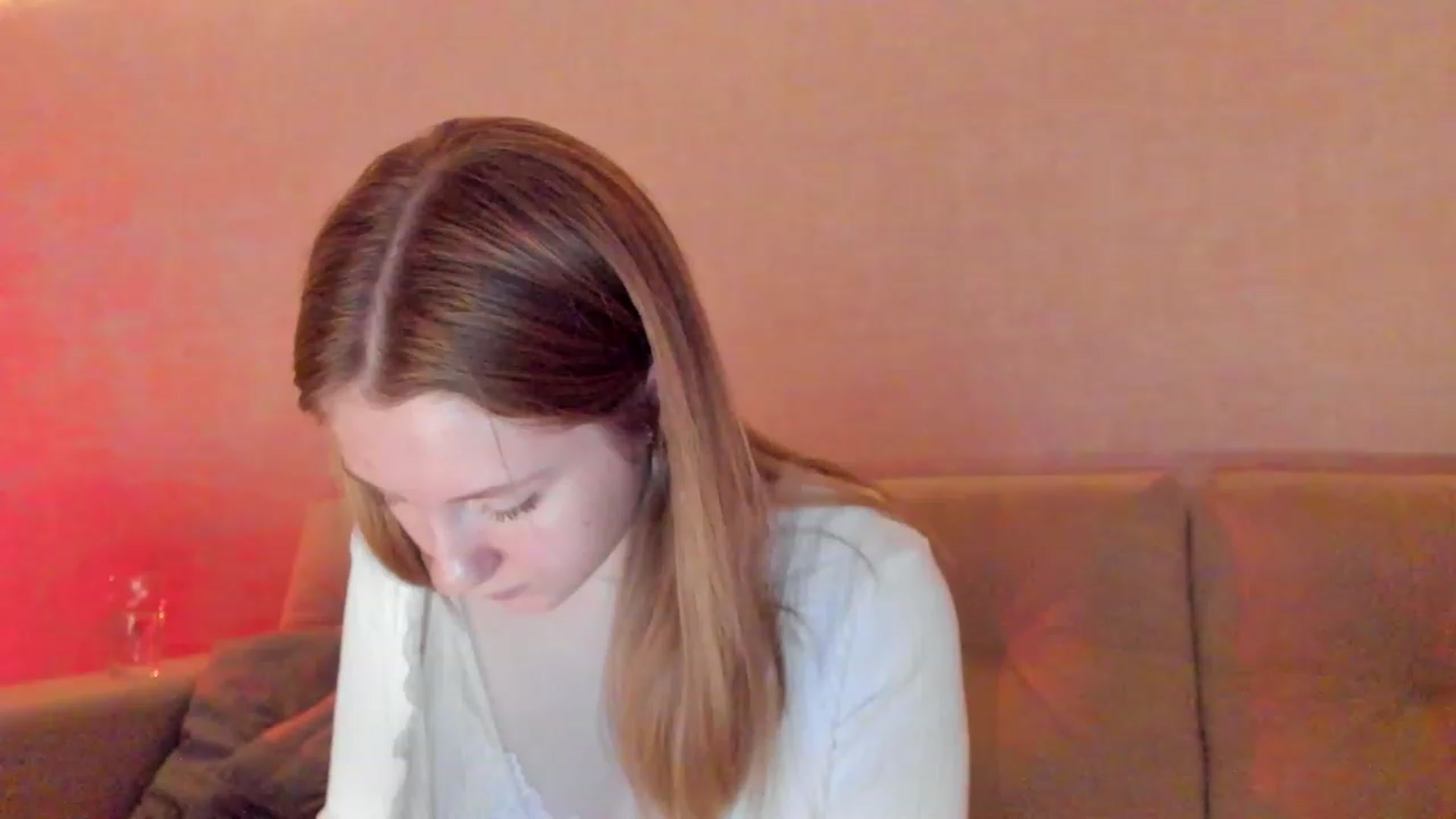 Gallery image thumbnail from cutegirlAlice's myfreecams stream on, 03/31/2023, 13:59 image 17 of 20
