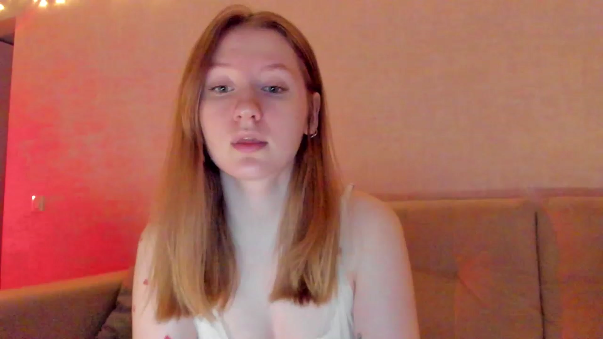Gallery image thumbnail from cutegirlAlice's myfreecams stream on, 03/31/2023, 15:38 image 15 of 20