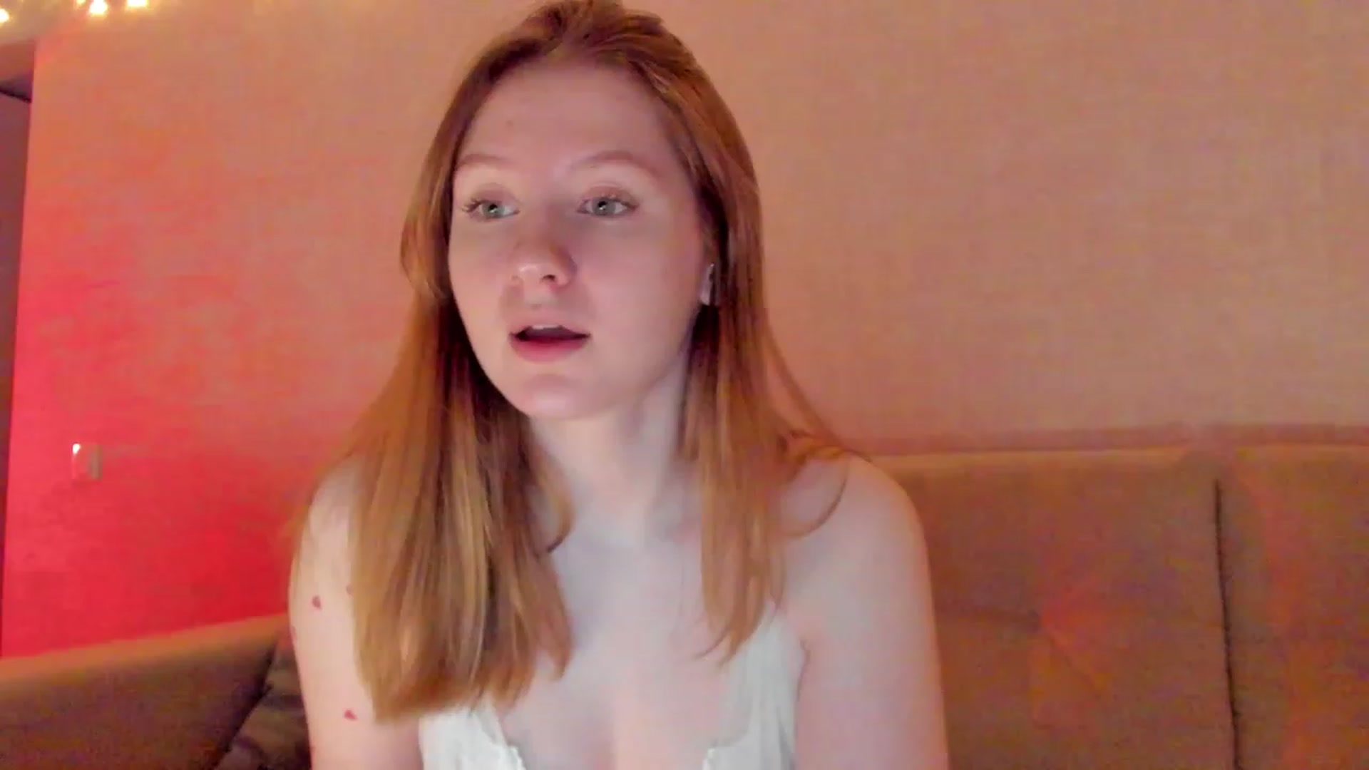Gallery image thumbnail from cutegirlAlice's myfreecams stream on, 03/31/2023, 15:38 image 8 of 20