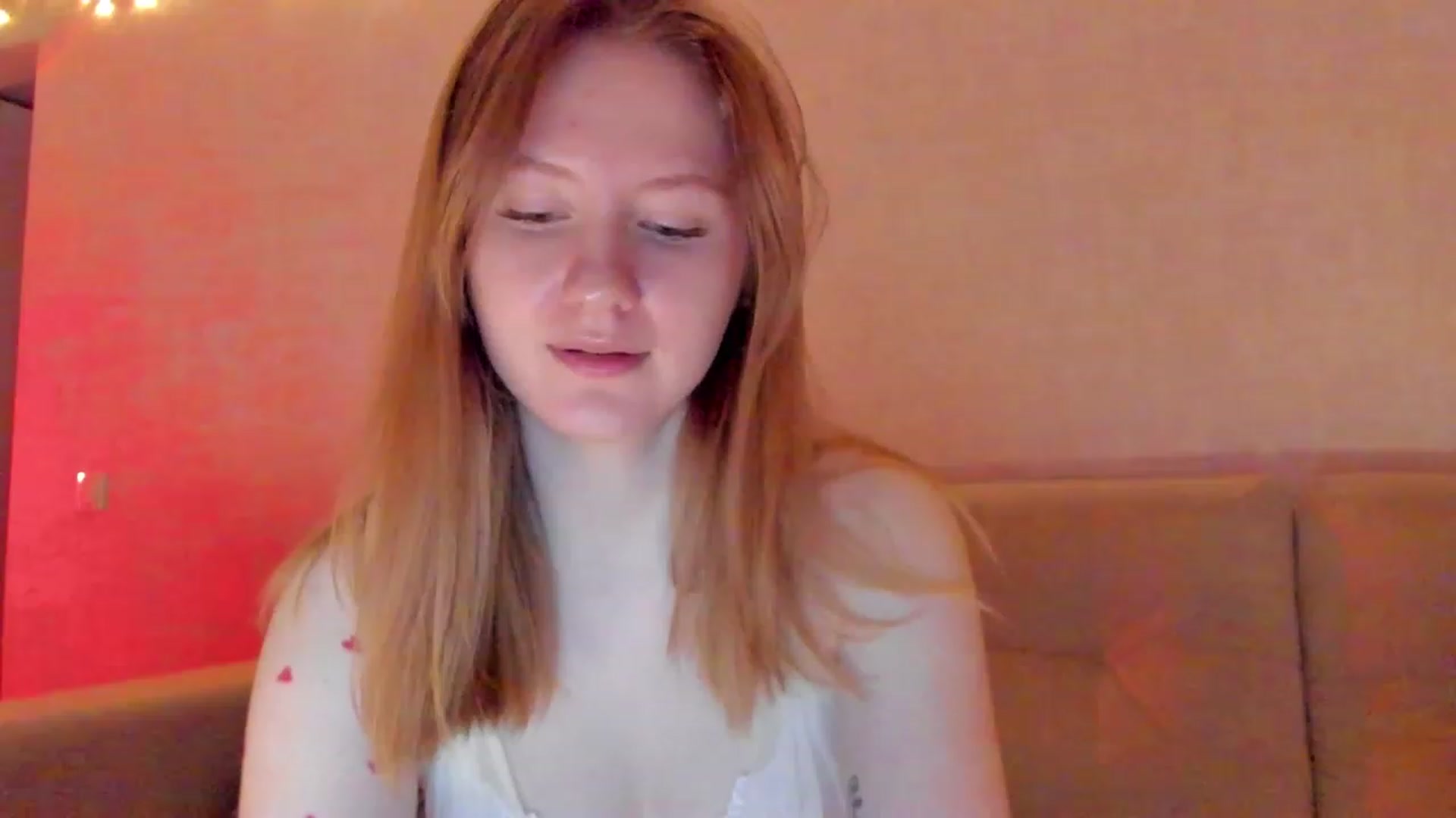 Gallery image thumbnail from cutegirlAlice's myfreecams stream on, 03/31/2023, 15:38 image 10 of 20