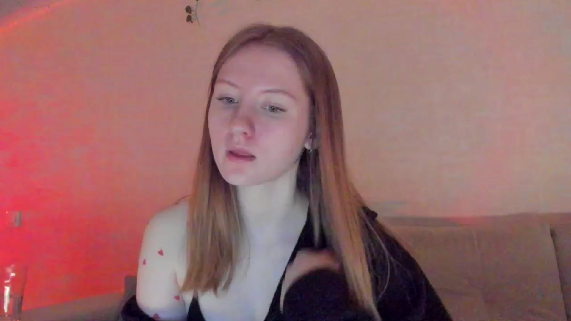 Gallery image thumbnail from cutegirlAlice's myfreecams stream on, 04/15/2023, 13:38 image 12 of 20