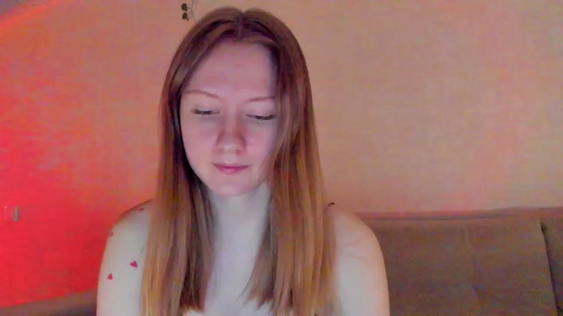 Gallery image thumbnail from cutegirlAlice's myfreecams stream on, 04/15/2023, 15:14 image 15 of 20