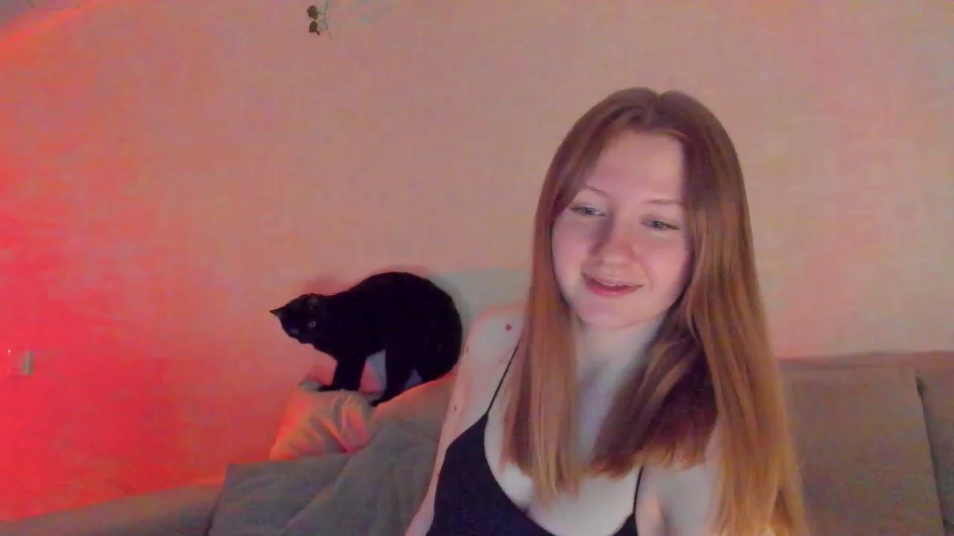 Gallery image thumbnail from cutegirlAlice's myfreecams stream on, 04/15/2023, 15:14 image 16 of 20