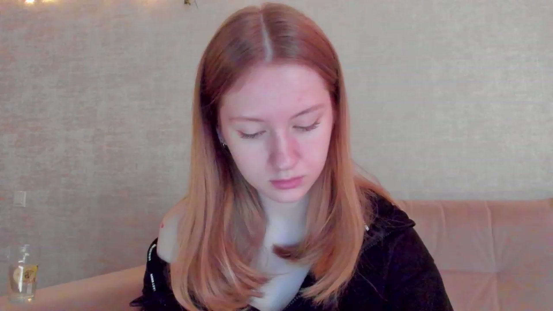Gallery image thumbnail from cutegirlAlice's myfreecams stream on, 04/24/2023, 05:04 image 10 of 20