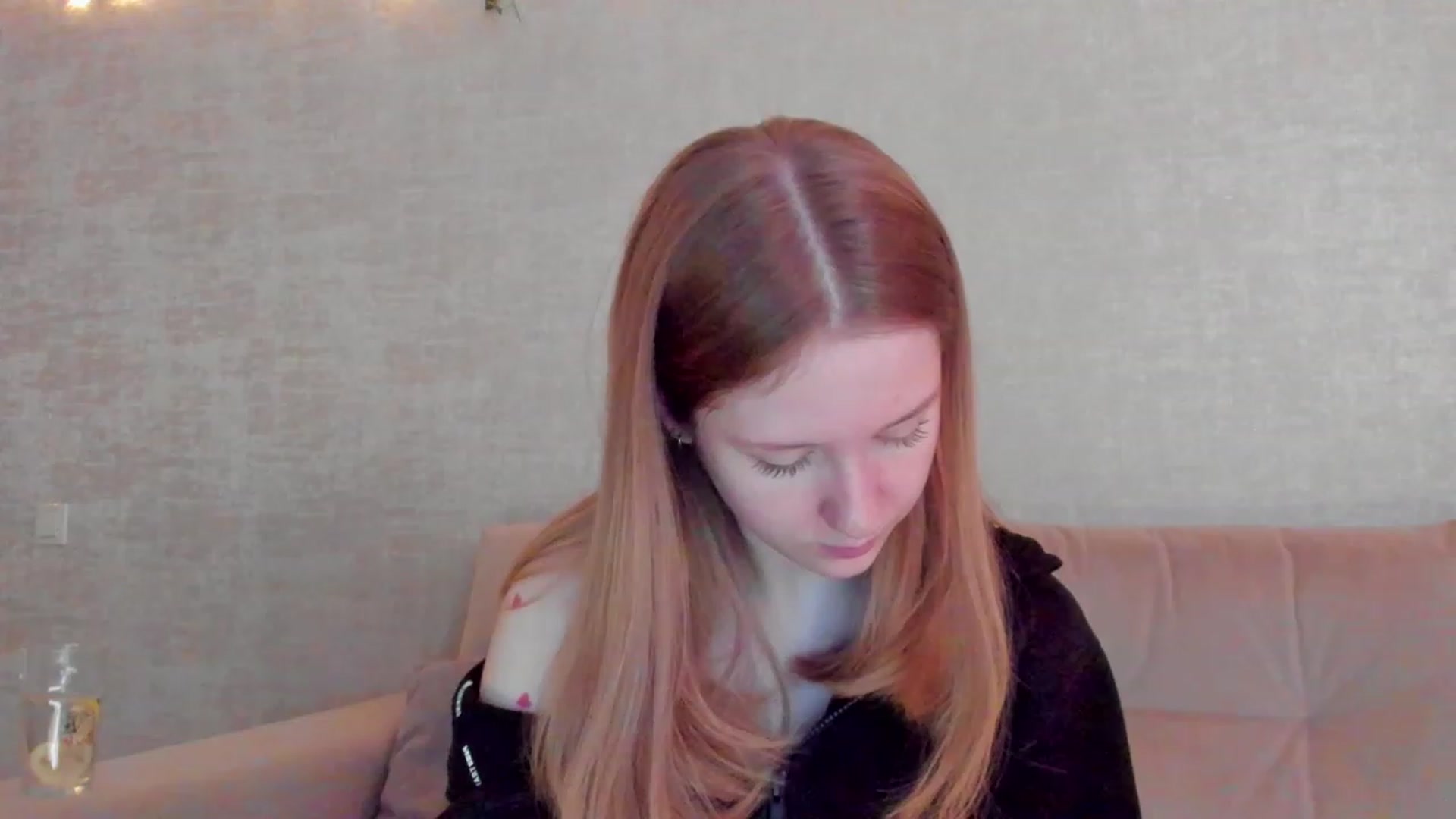 Gallery image thumbnail from cutegirlAlice's myfreecams stream on, 04/24/2023, 05:04 image 18 of 20