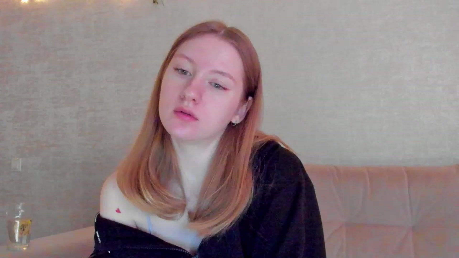 Gallery image thumbnail from cutegirlAlice's myfreecams stream on, 04/24/2023, 05:04 image 12 of 20