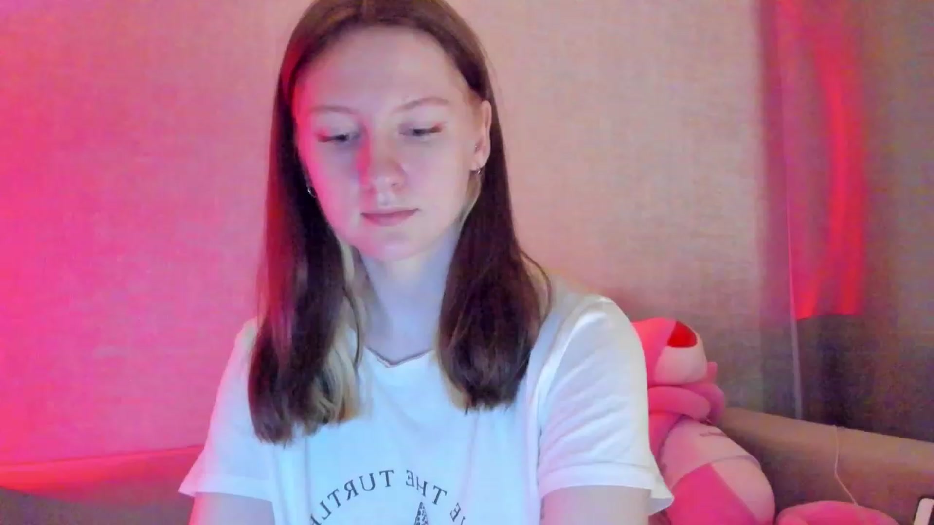 Gallery image thumbnail from cutegirlAlice's myfreecams stream on, 05/15/2023, 14:17 image 3 of 20