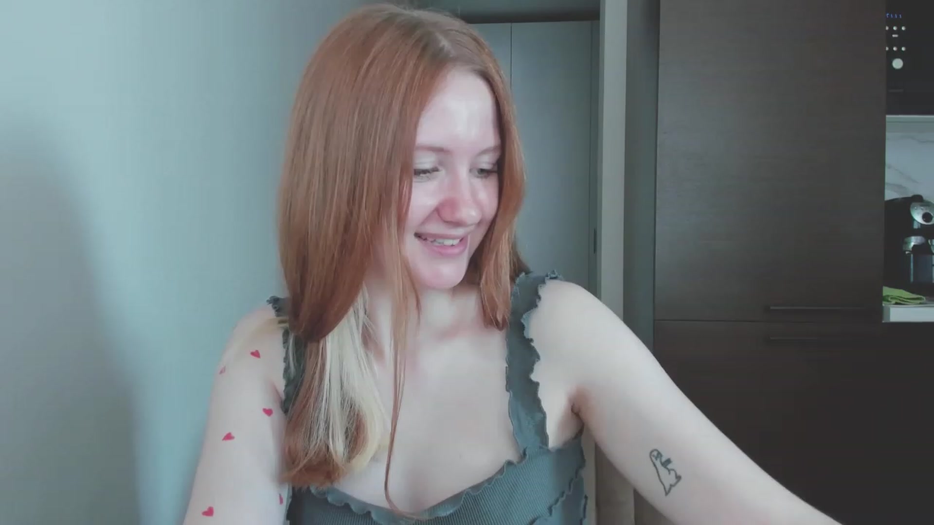 Gallery image thumbnail from cutegirlAlice's myfreecams stream on, 07/17/2023, 04:33 image 18 of 20