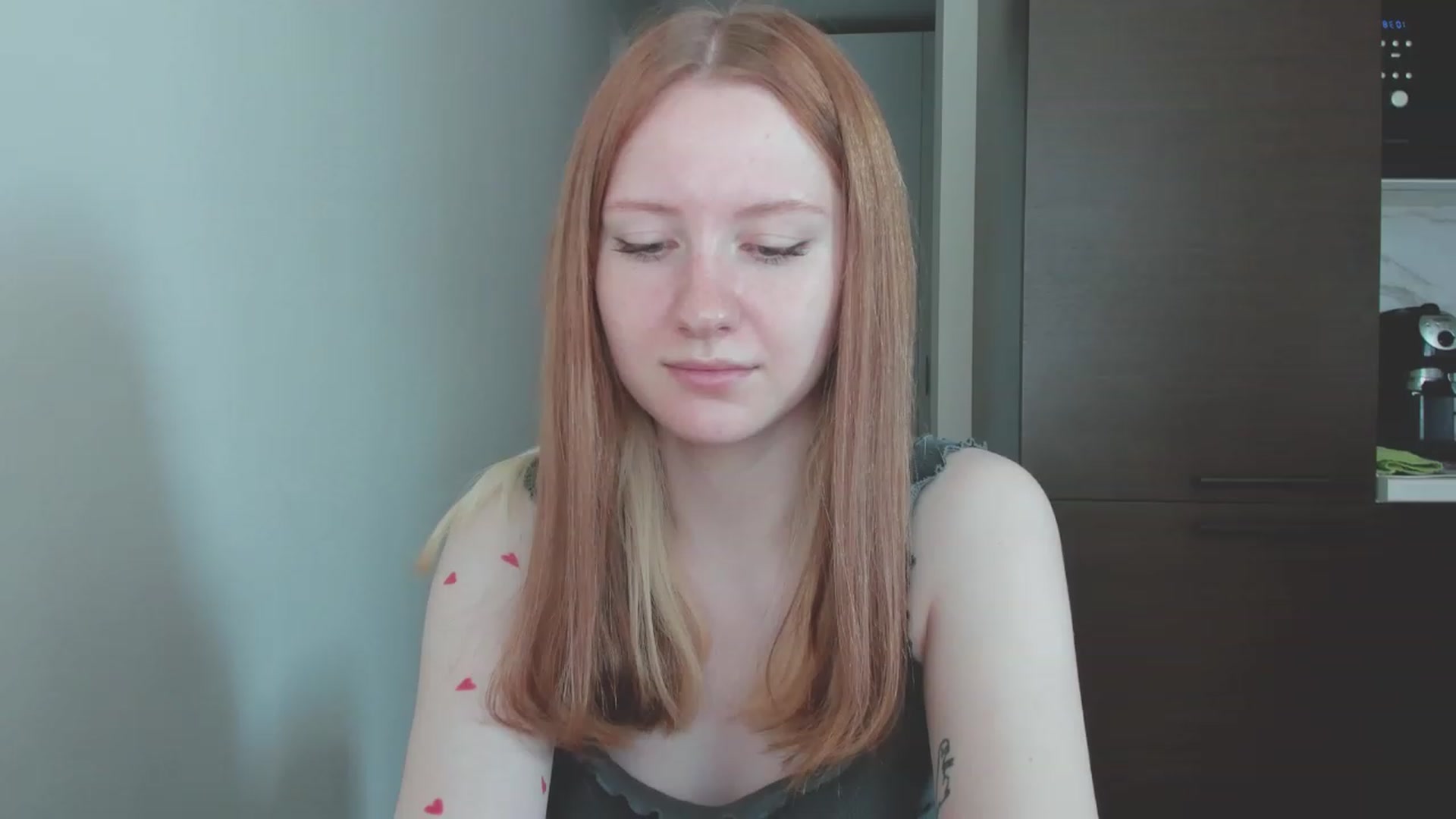 Gallery image thumbnail from cutegirlAlice's myfreecams stream on, 07/17/2023, 04:33 image 11 of 20