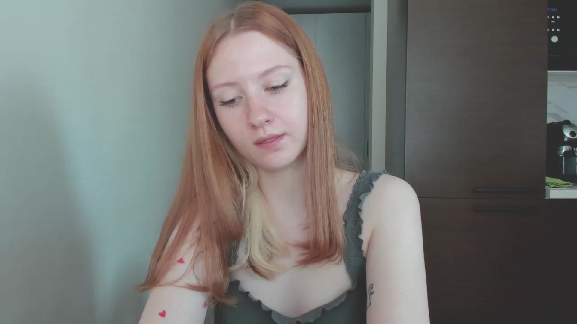 Gallery image thumbnail from cutegirlAlice's myfreecams stream on, 07/17/2023, 04:33 image 6 of 20