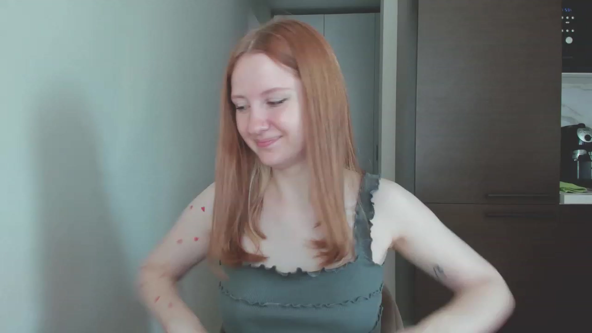 Gallery image thumbnail from cutegirlAlice's myfreecams stream on, 07/17/2023, 04:33 image 8 of 20