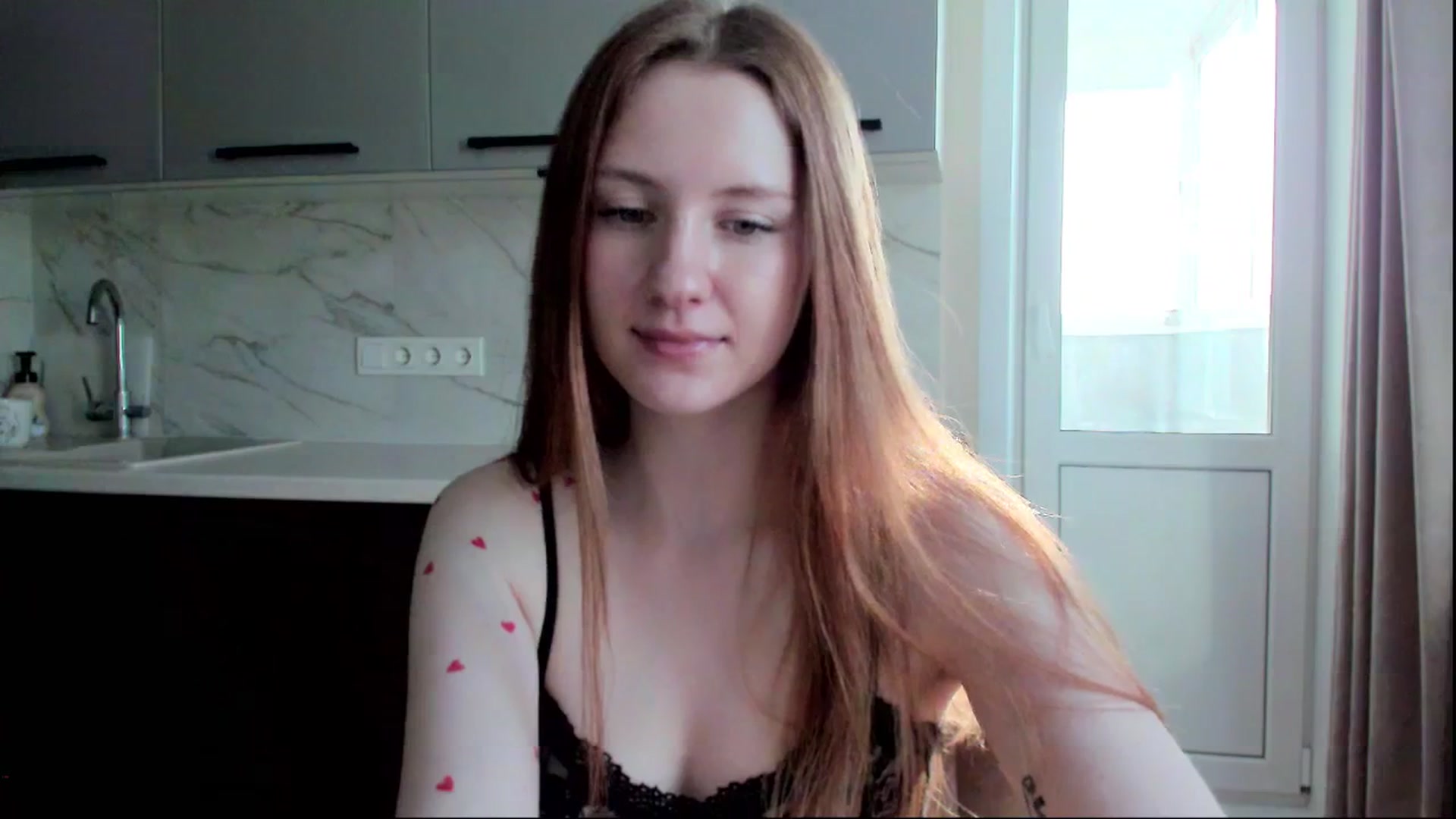 Gallery image thumbnail from cutegirlAlice's myfreecams stream on, 03/13/2024, 04:03 image 10 of 20