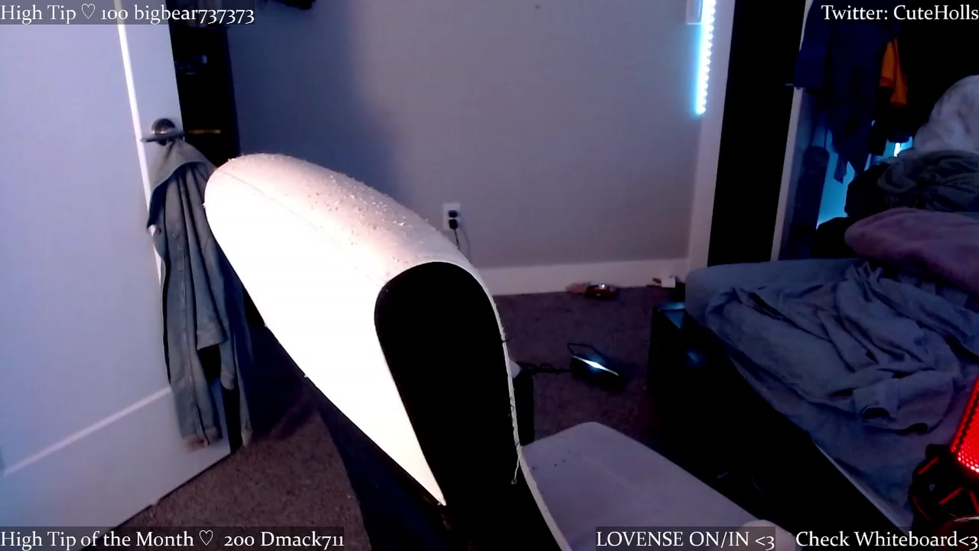 Gallery image thumbnail from cuteholly's myfreecams stream on, 03/21/2023, 08:30 image 13 of 20