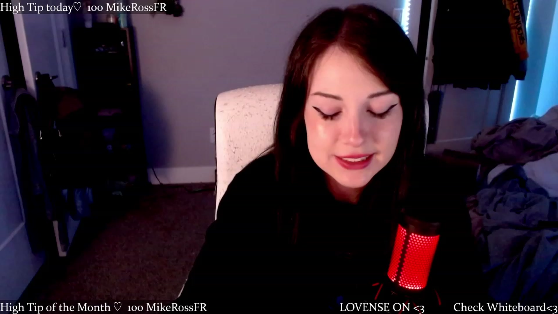 Gallery image thumbnail from cuteholly's myfreecams stream on, 04/13/2023, 08:49 image 2 of 20