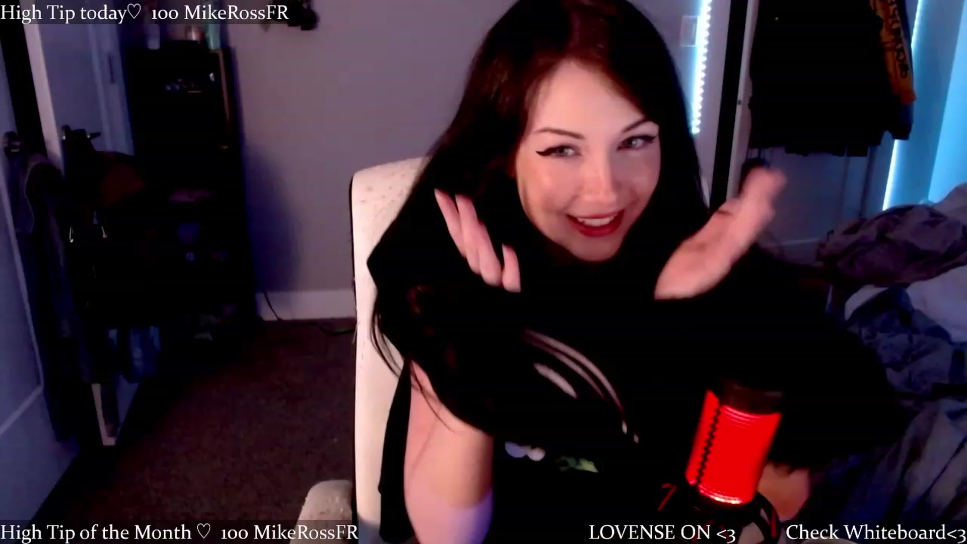 Gallery image thumbnail from cuteholly's myfreecams stream on, 04/13/2023, 08:49 image 3 of 20
