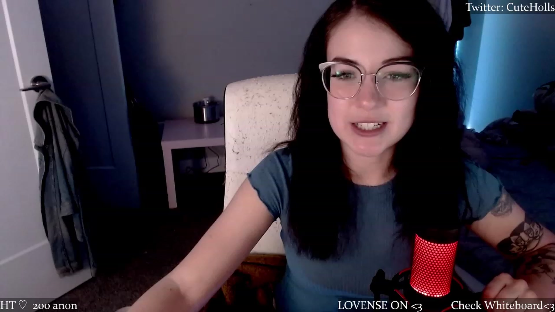 Gallery image thumbnail from cuteholly's myfreecams stream on, 07/01/2023, 05:19 image 19 of 20