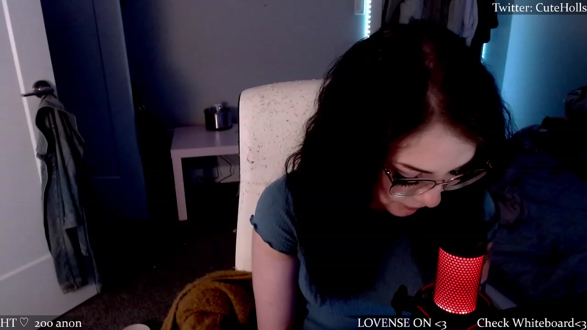 Gallery image thumbnail from cuteholly's myfreecams stream on, 07/01/2023, 05:19 image 18 of 20