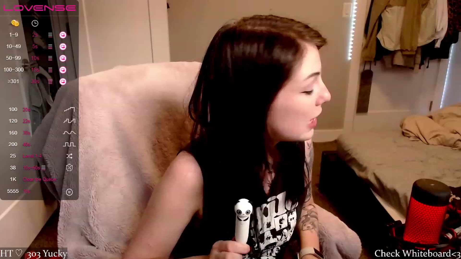 Gallery image thumbnail from cuteholly's myfreecams stream on, 07/12/2023, 01:13 image 14 of 20