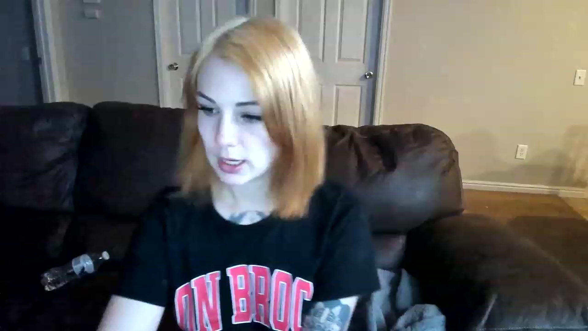 Gallery image thumbnail from cuteholly's myfreecams stream on, 08/13/2023, 06:13 image 9 of 20