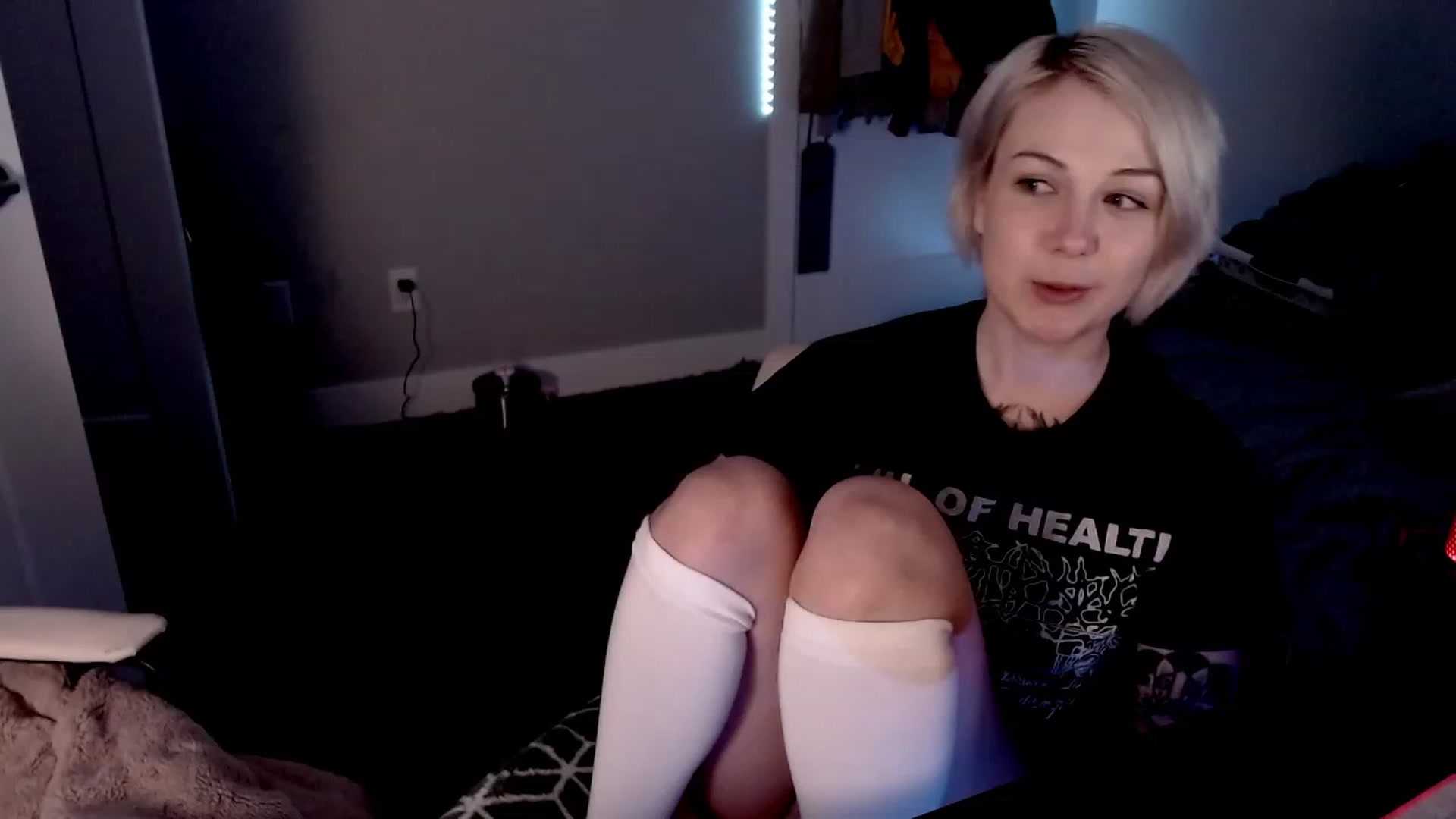 Gallery image thumbnail from cuteholly's myfreecams stream on, 10/19/2023, 12:09 image 5 of 20