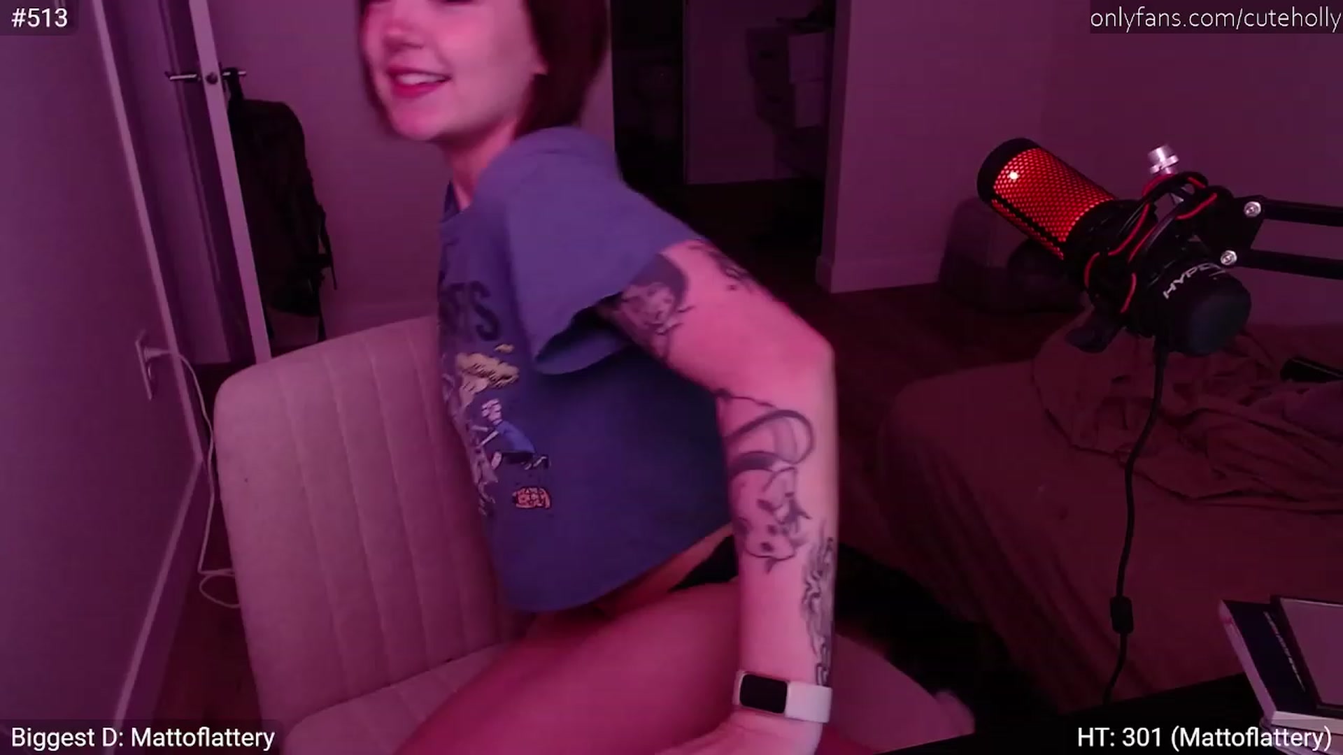 Gallery image thumbnail from cuteholly's myfreecams stream on, 01/05/2024, 05:00 image 12 of 20