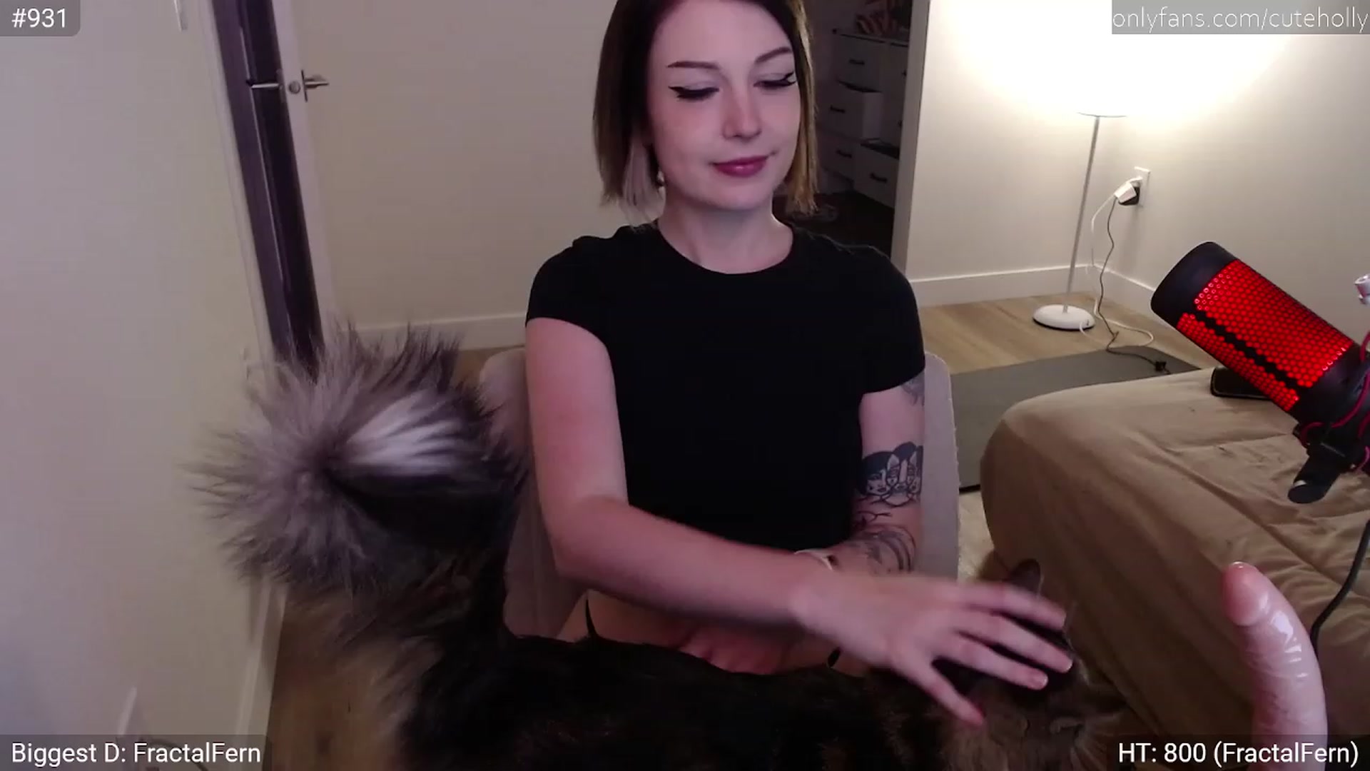 Gallery image thumbnail from cuteholly's myfreecams stream on, 01/12/2024, 02:58 image 3 of 20