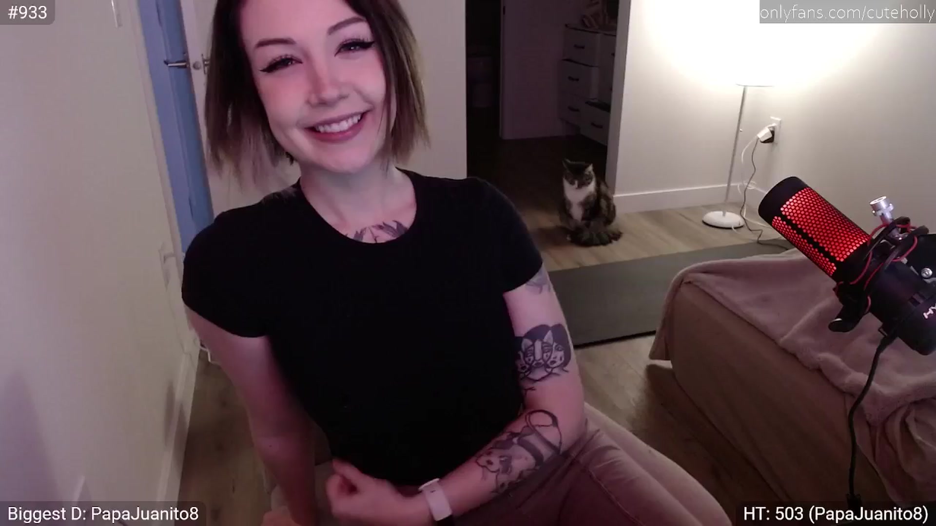 Gallery image thumbnail from cuteholly's myfreecams stream on, 01/12/2024, 17:06 image 3 of 20