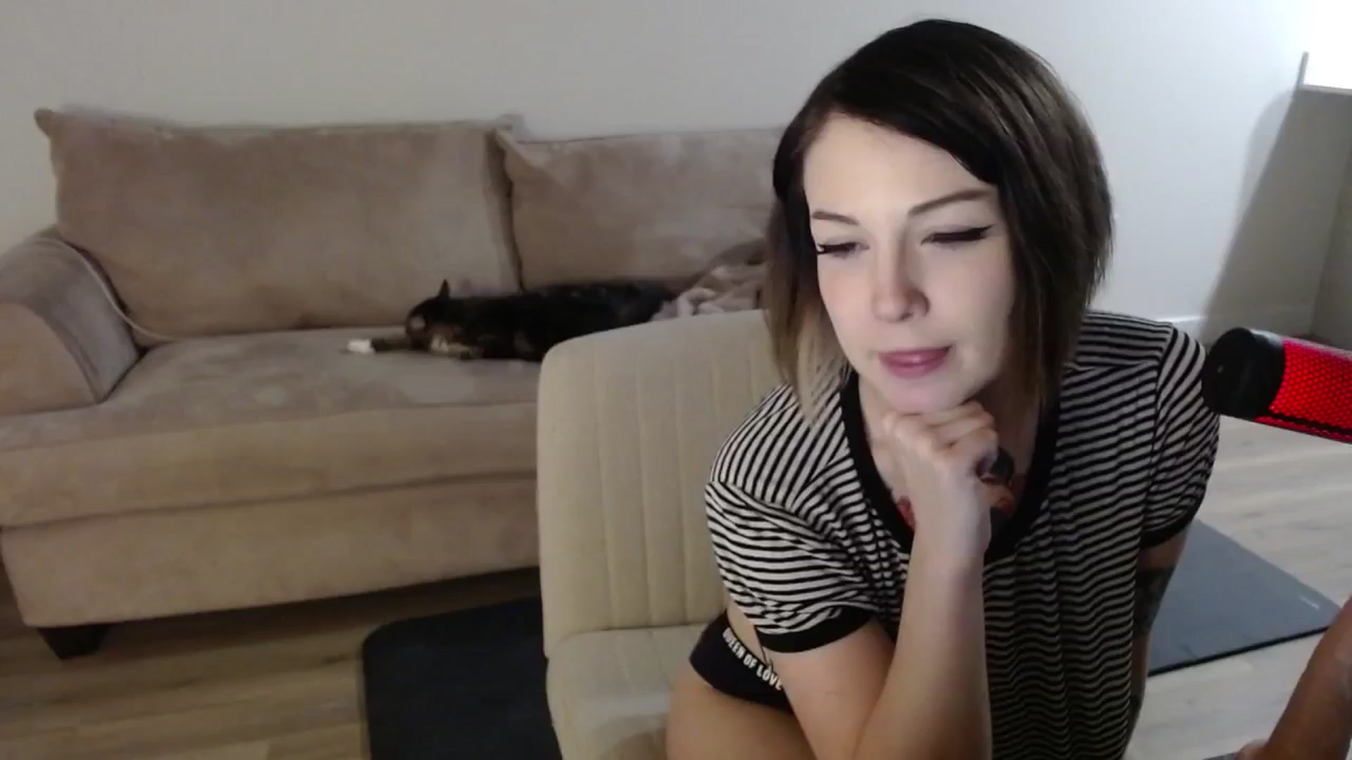 Gallery image thumbnail from cuteholly's myfreecams stream on, 01/17/2024, 07:57 image 19 of 20