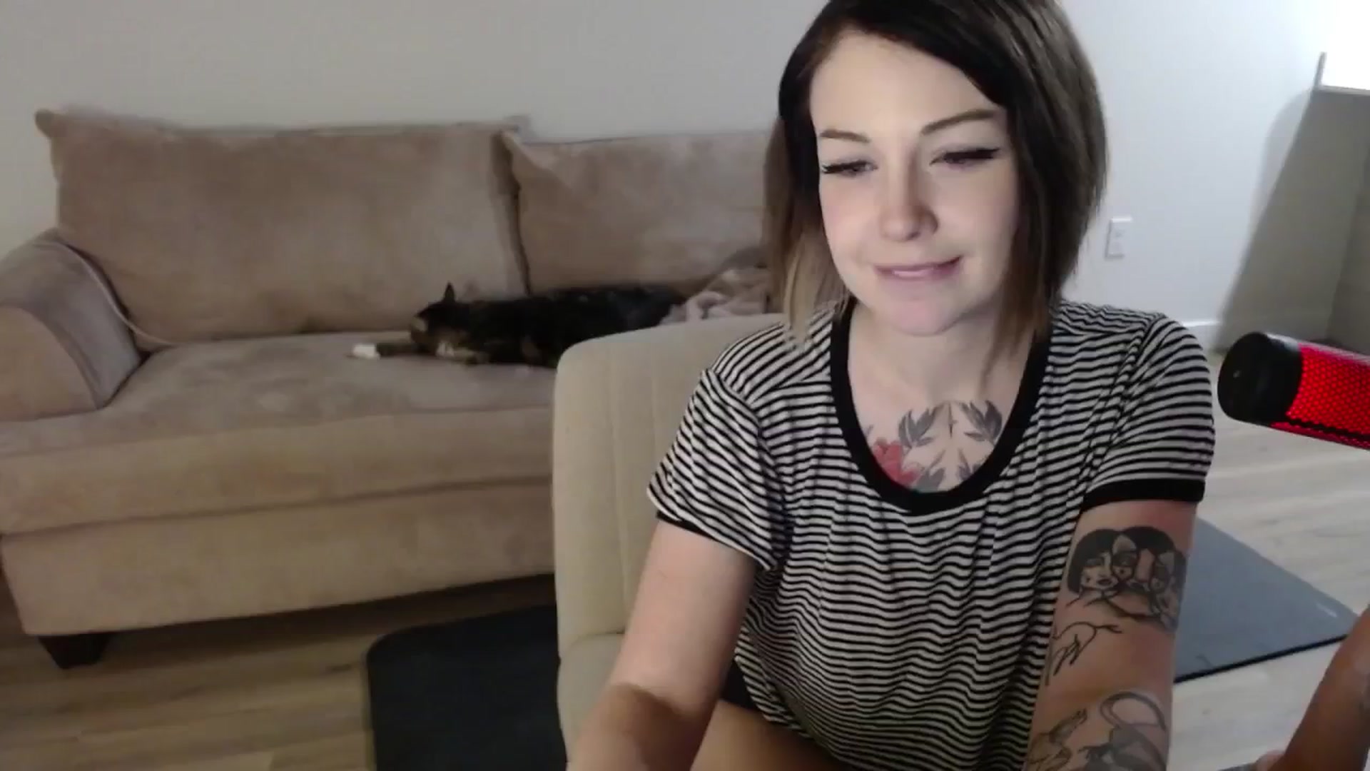 Gallery image thumbnail from cuteholly's myfreecams stream on, 01/17/2024, 07:57 image 20 of 20
