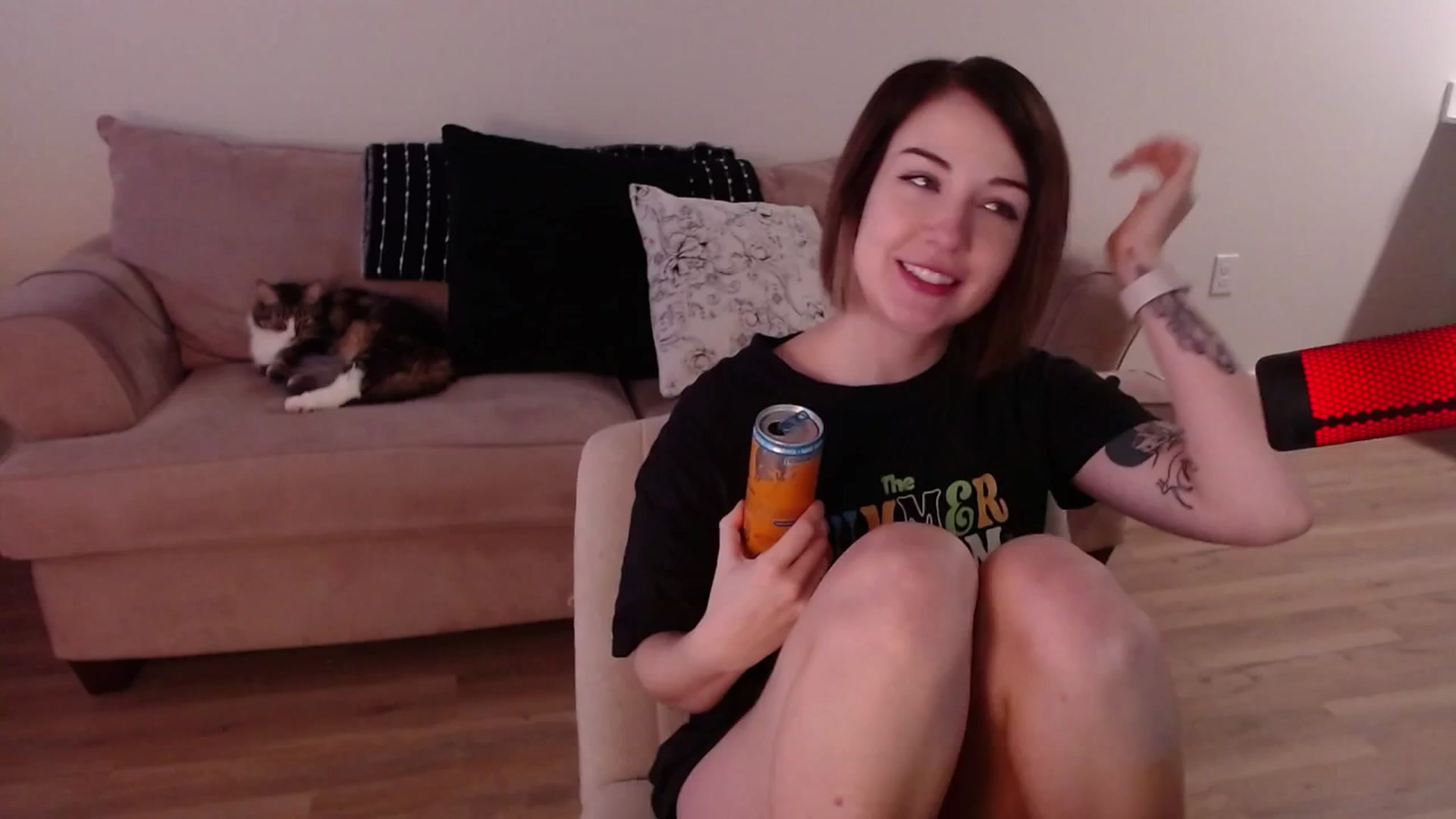 Gallery image thumbnail from cuteholly's myfreecams stream on, 01/24/2024, 22:24 image 6 of 20