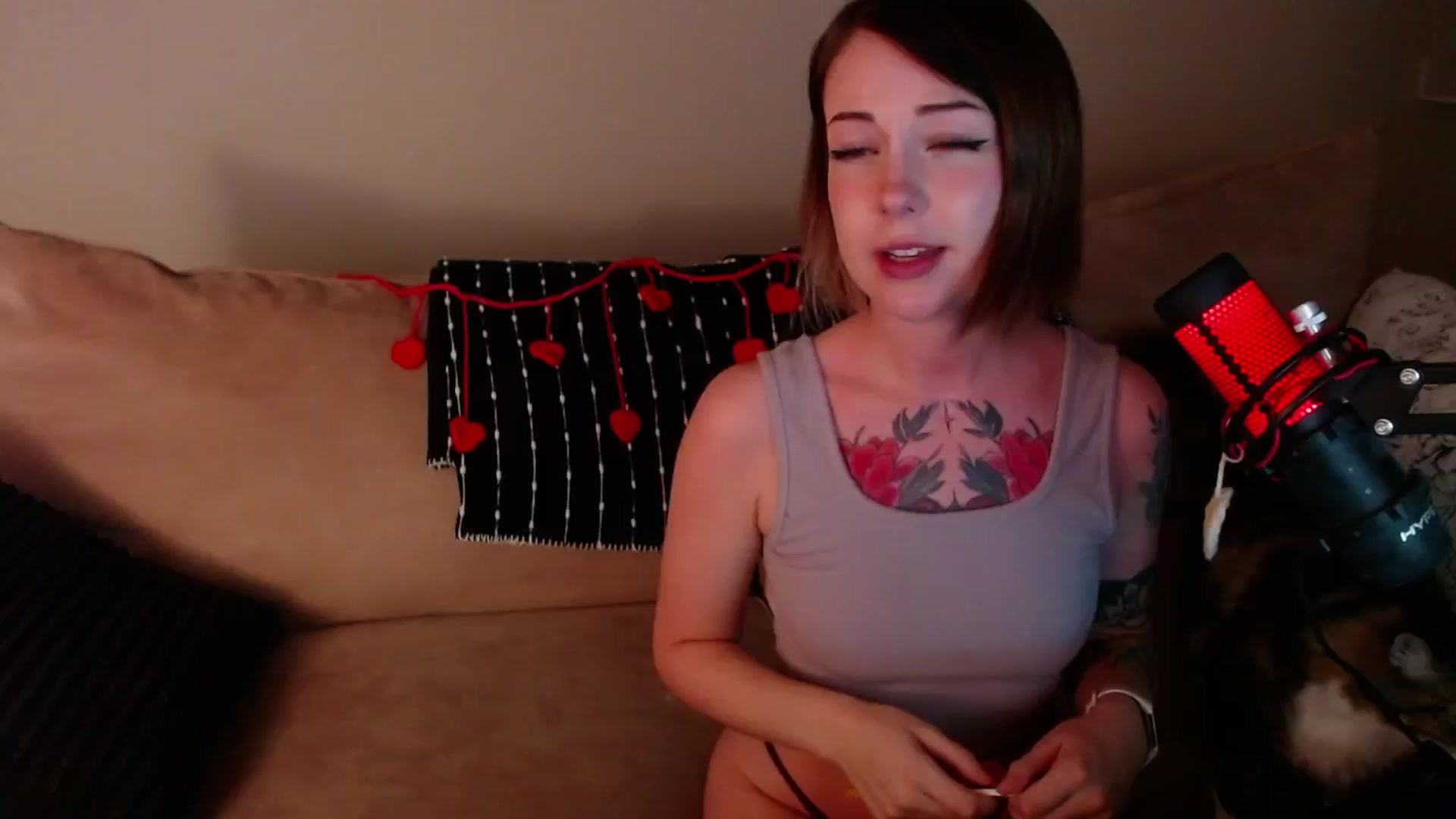Gallery image thumbnail from cuteholly's myfreecams stream on, 02/14/2024, 01:11 image 1 of 20