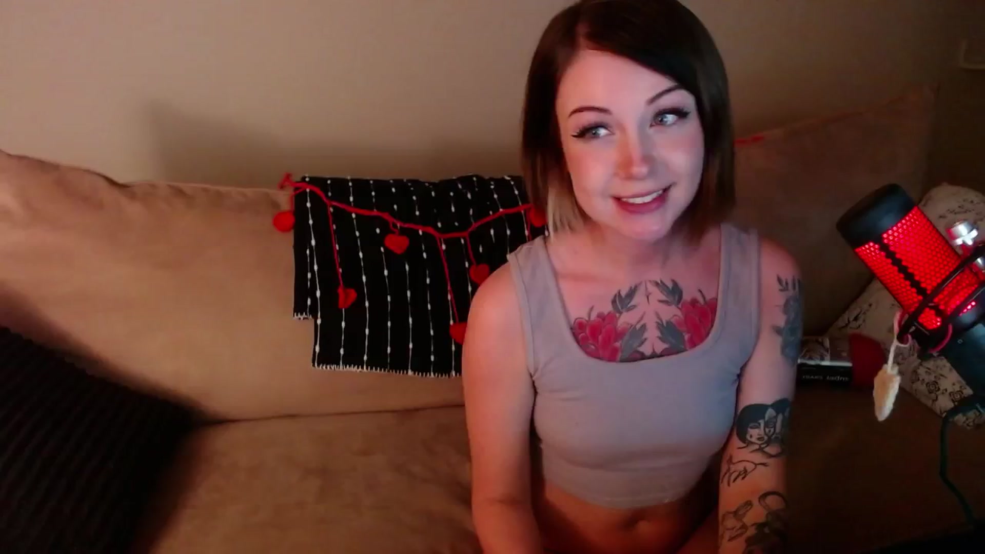 Gallery image thumbnail from cuteholly's myfreecams stream on, 02/14/2024, 01:11 image 15 of 20