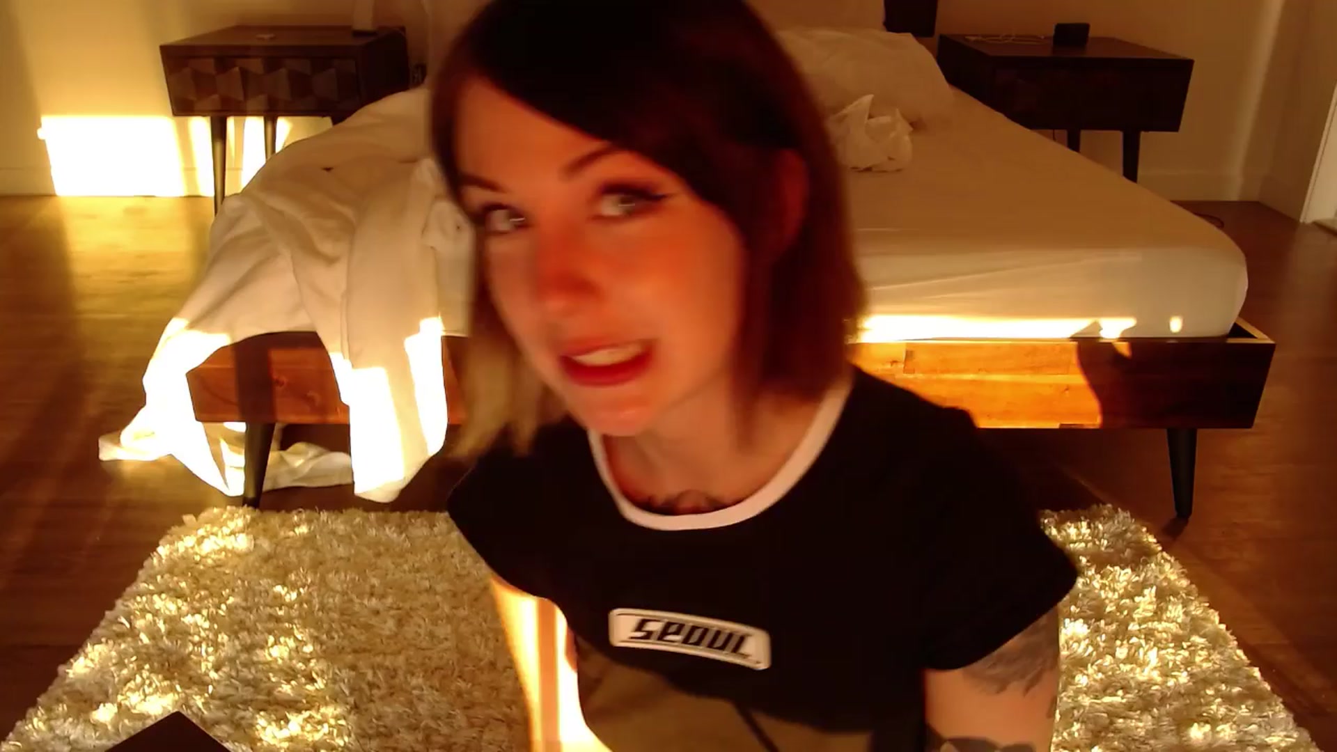 Gallery image thumbnail from cuteholly's myfreecams stream on, 04/06/2024, 23:37 image 4 of 20