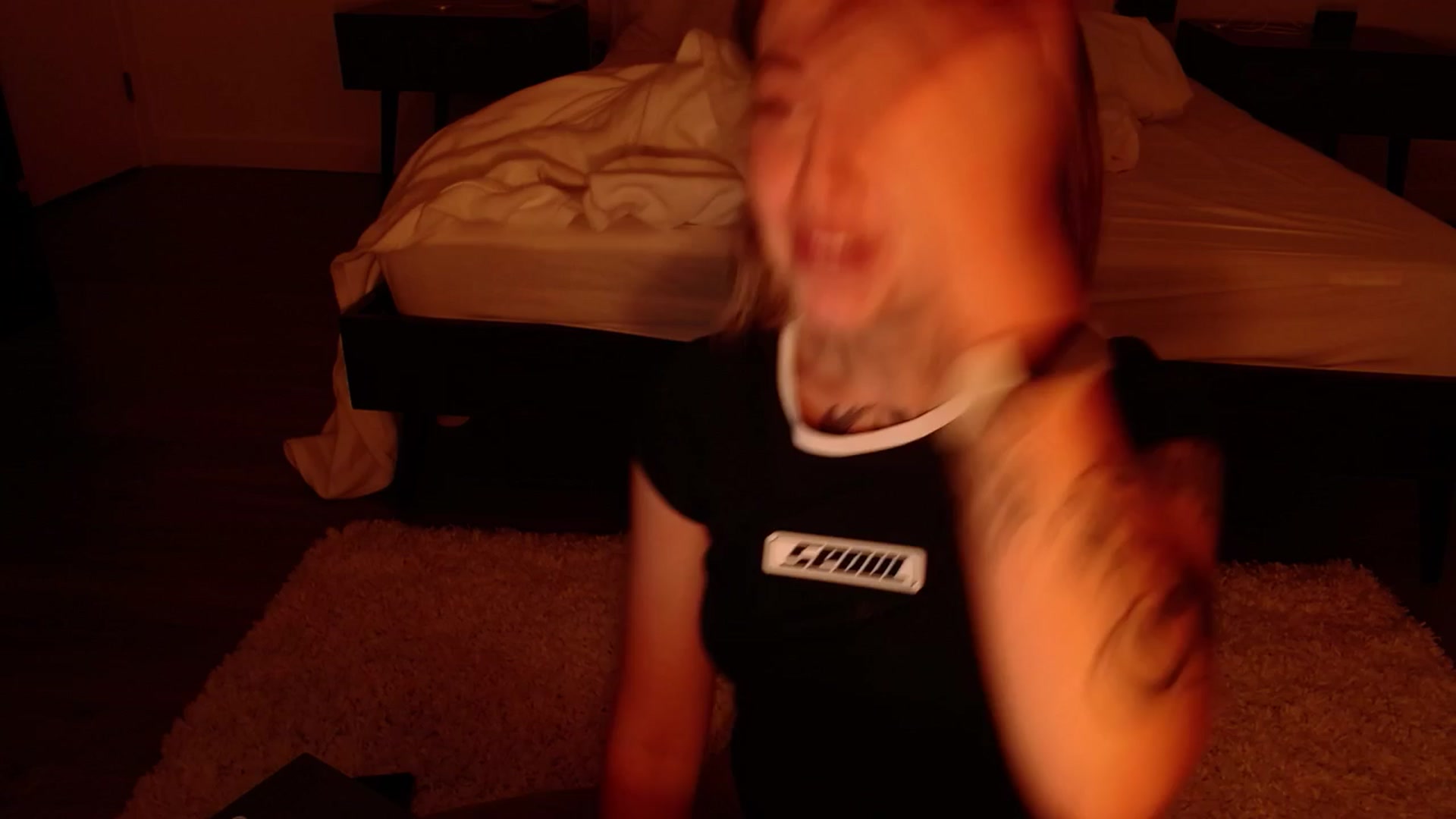 Gallery image thumbnail from cuteholly's myfreecams stream on, 04/07/2024, 24:22 image 1 of 20
