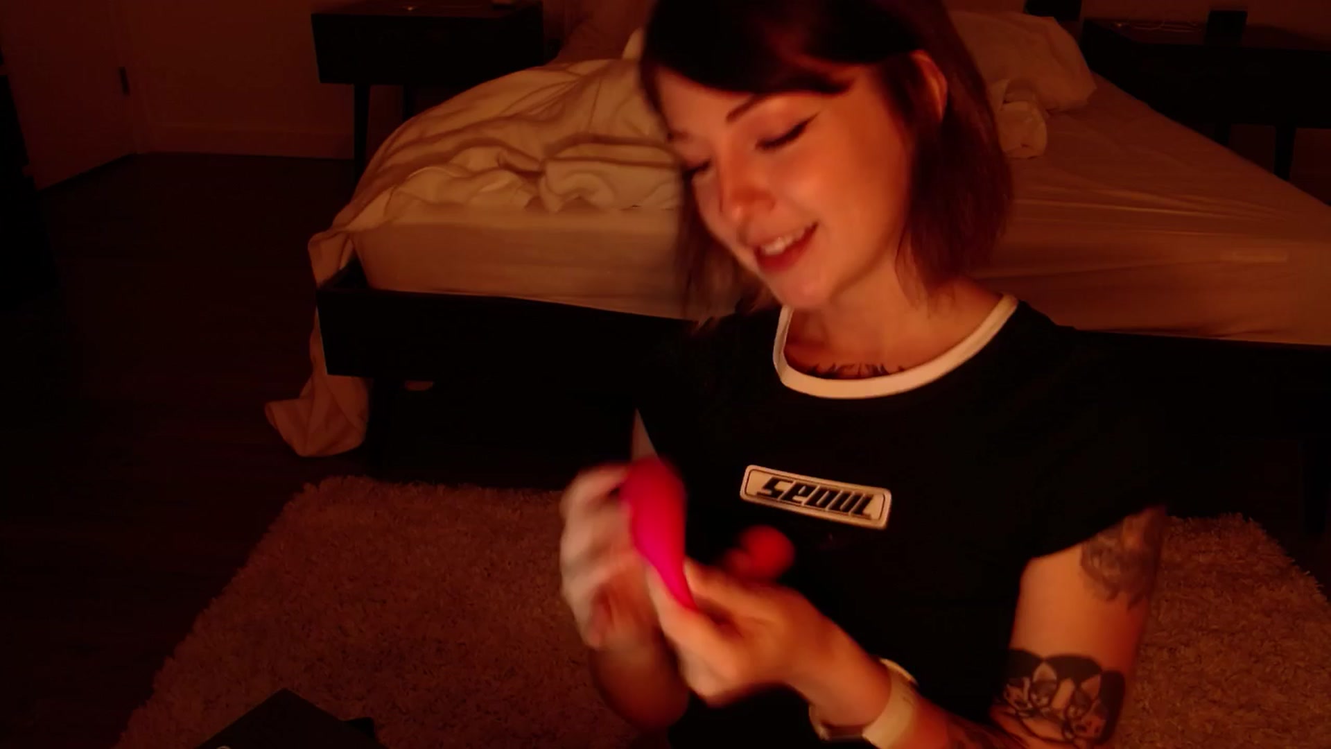 Gallery image thumbnail from cuteholly's myfreecams stream on, 04/07/2024, 24:22 image 9 of 20