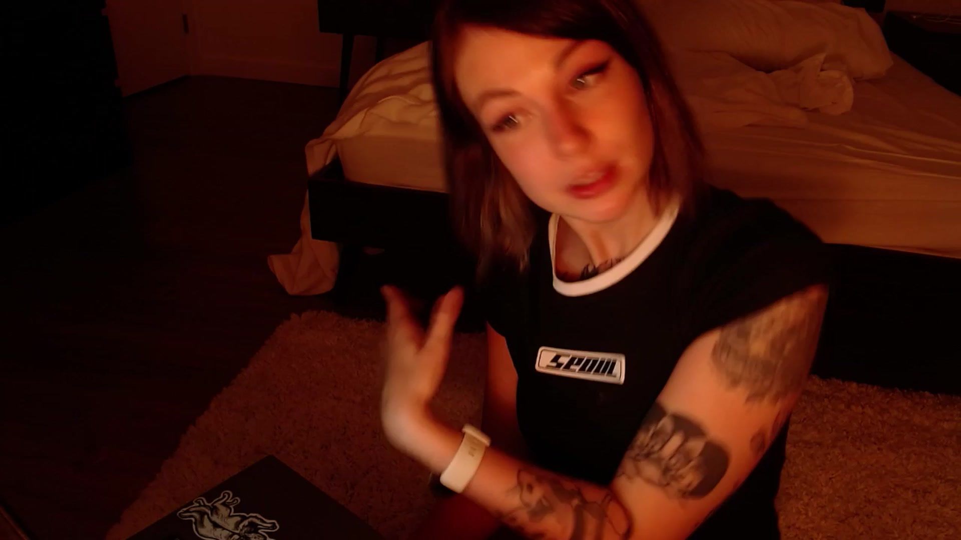 Gallery image thumbnail from cuteholly's myfreecams stream on, 04/07/2024, 24:22 image 14 of 20