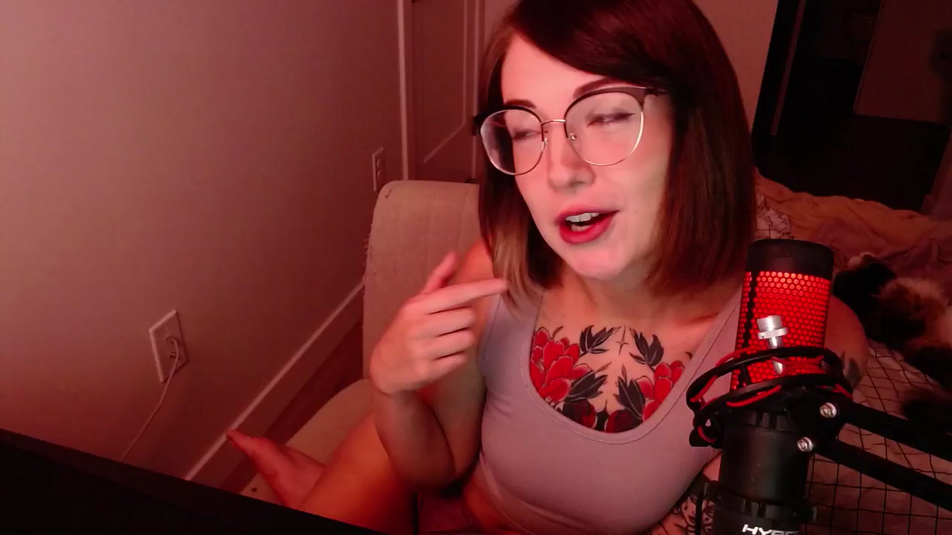 Gallery image thumbnail from cuteholly's myfreecams stream on, 05/01/2024, 03:17 image 7 of 20