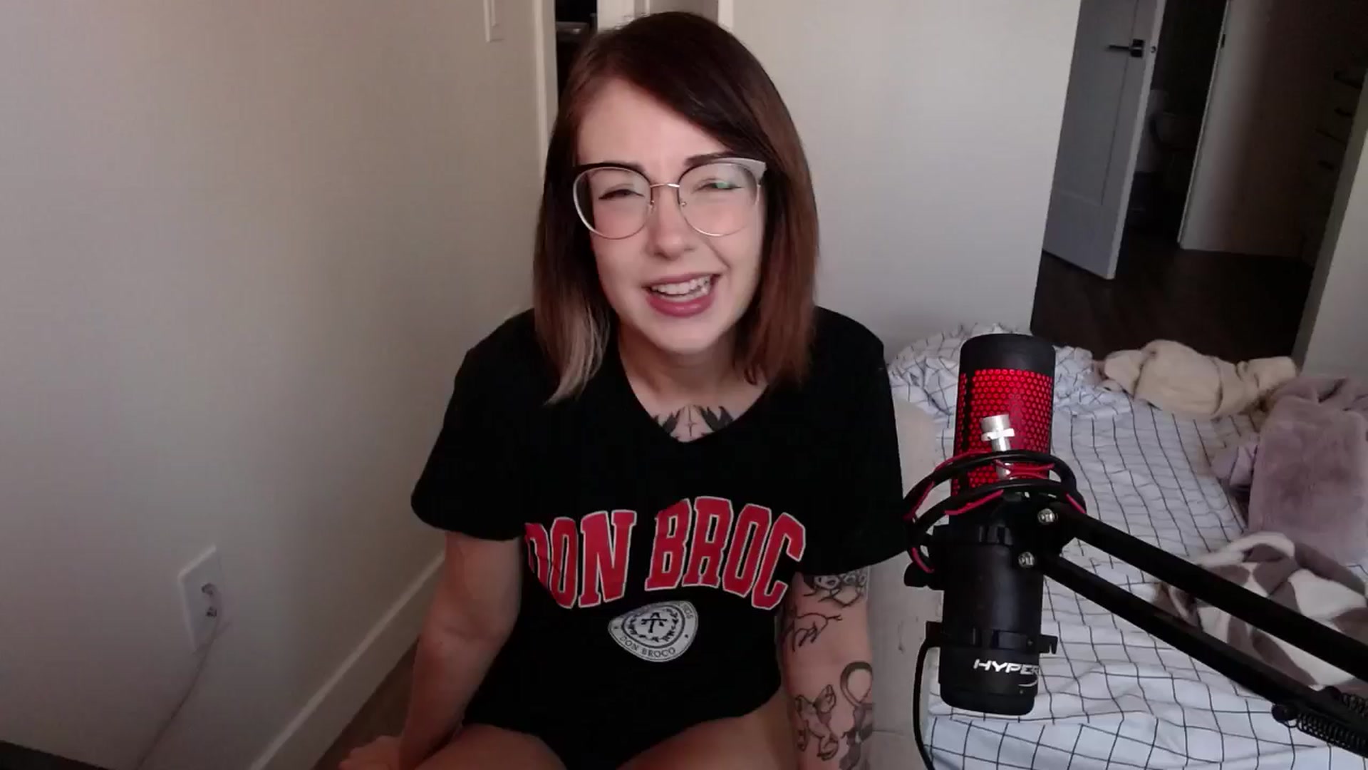 Gallery image thumbnail from cuteholly's myfreecams stream on, 05/02/2024, 20:35 image 3 of 20