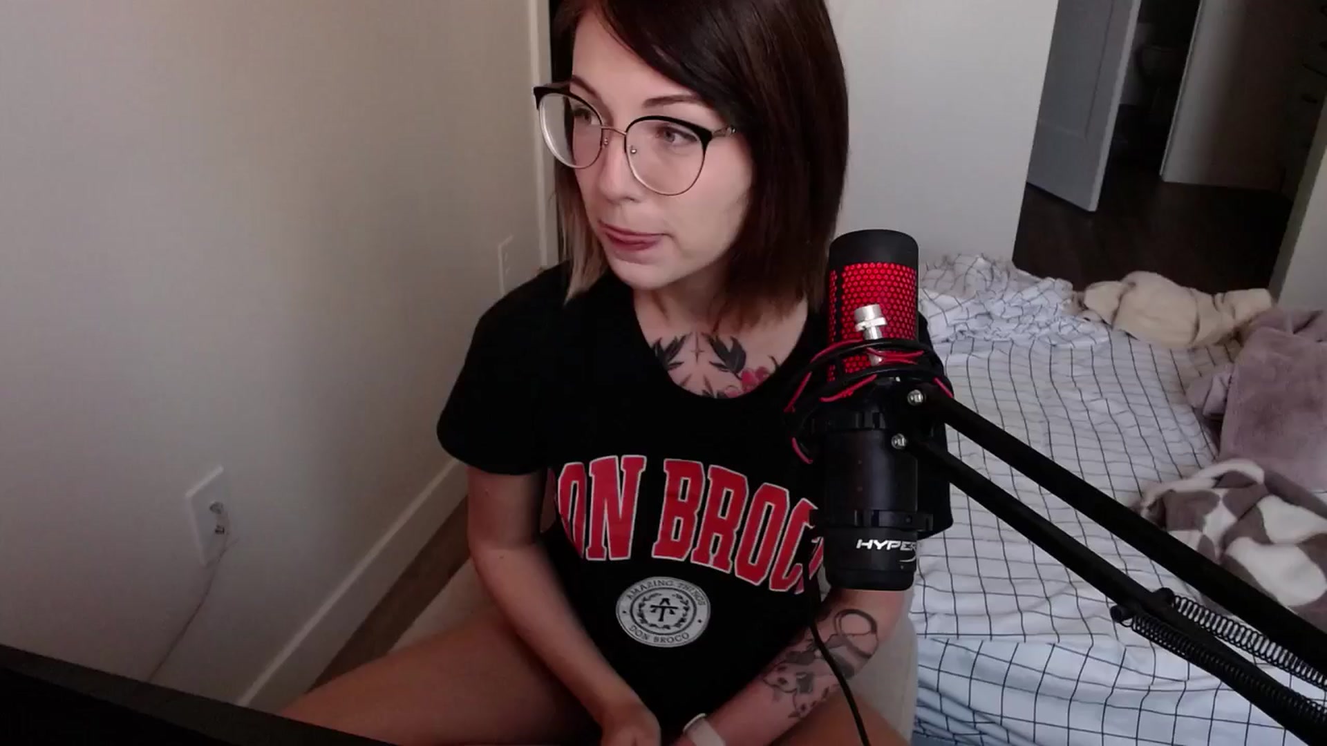 Gallery image thumbnail from cuteholly's myfreecams stream on, 05/02/2024, 20:35 image 20 of 20