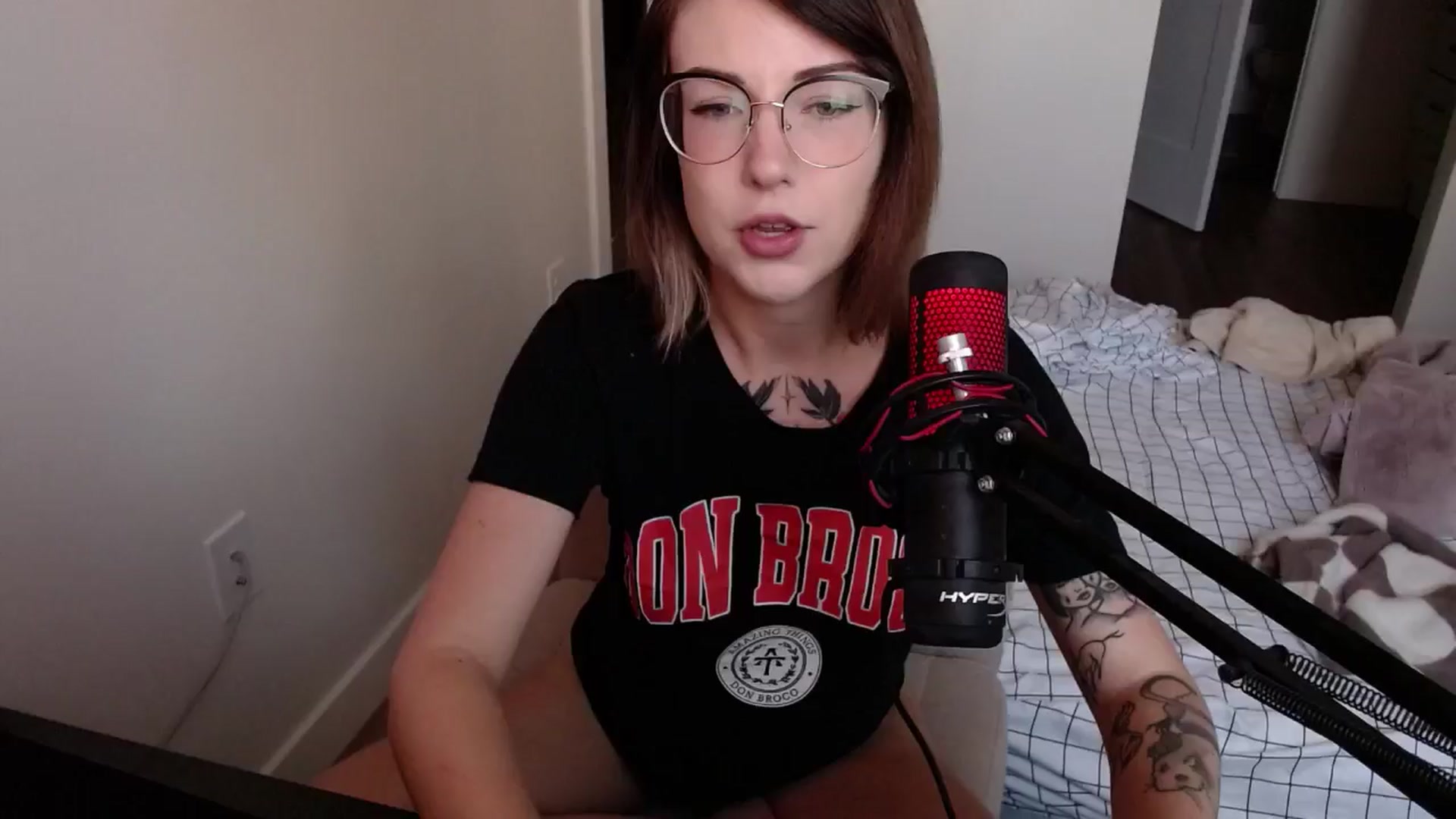 Gallery image thumbnail from cuteholly's myfreecams stream on, 05/02/2024, 20:35 image 13 of 20