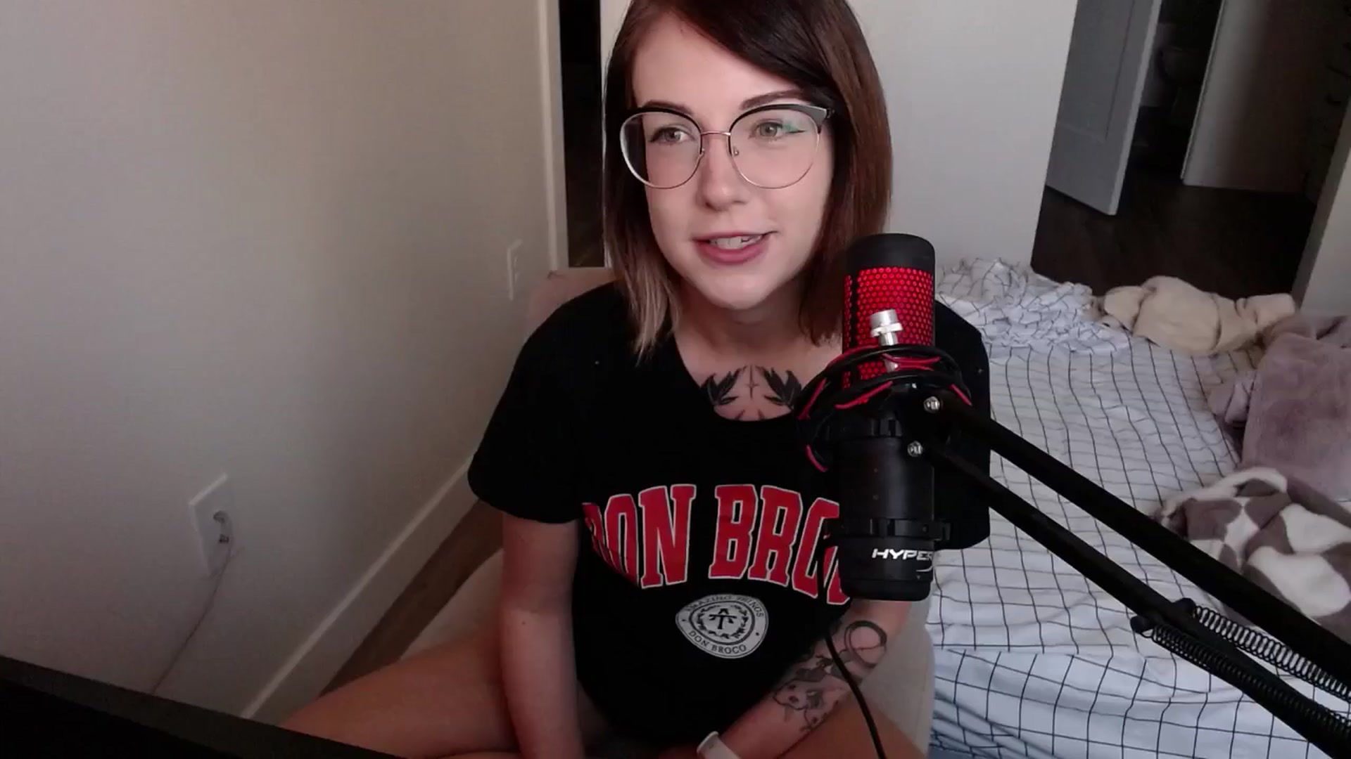 Gallery image thumbnail from cuteholly's myfreecams stream on, 05/02/2024, 20:35 image 17 of 20