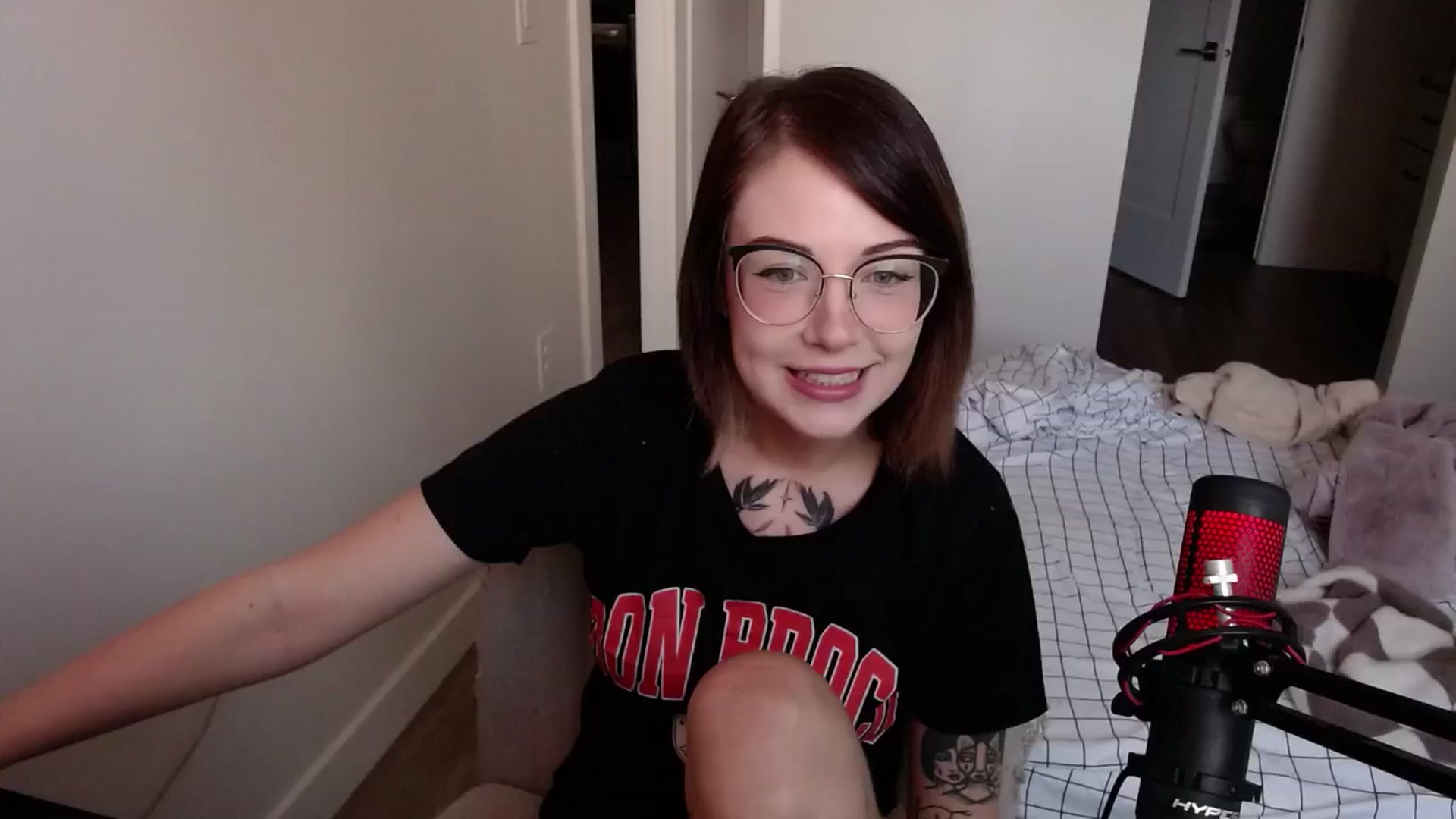 Gallery image thumbnail from cuteholly's myfreecams stream on, 05/02/2024, 20:35 image 2 of 20