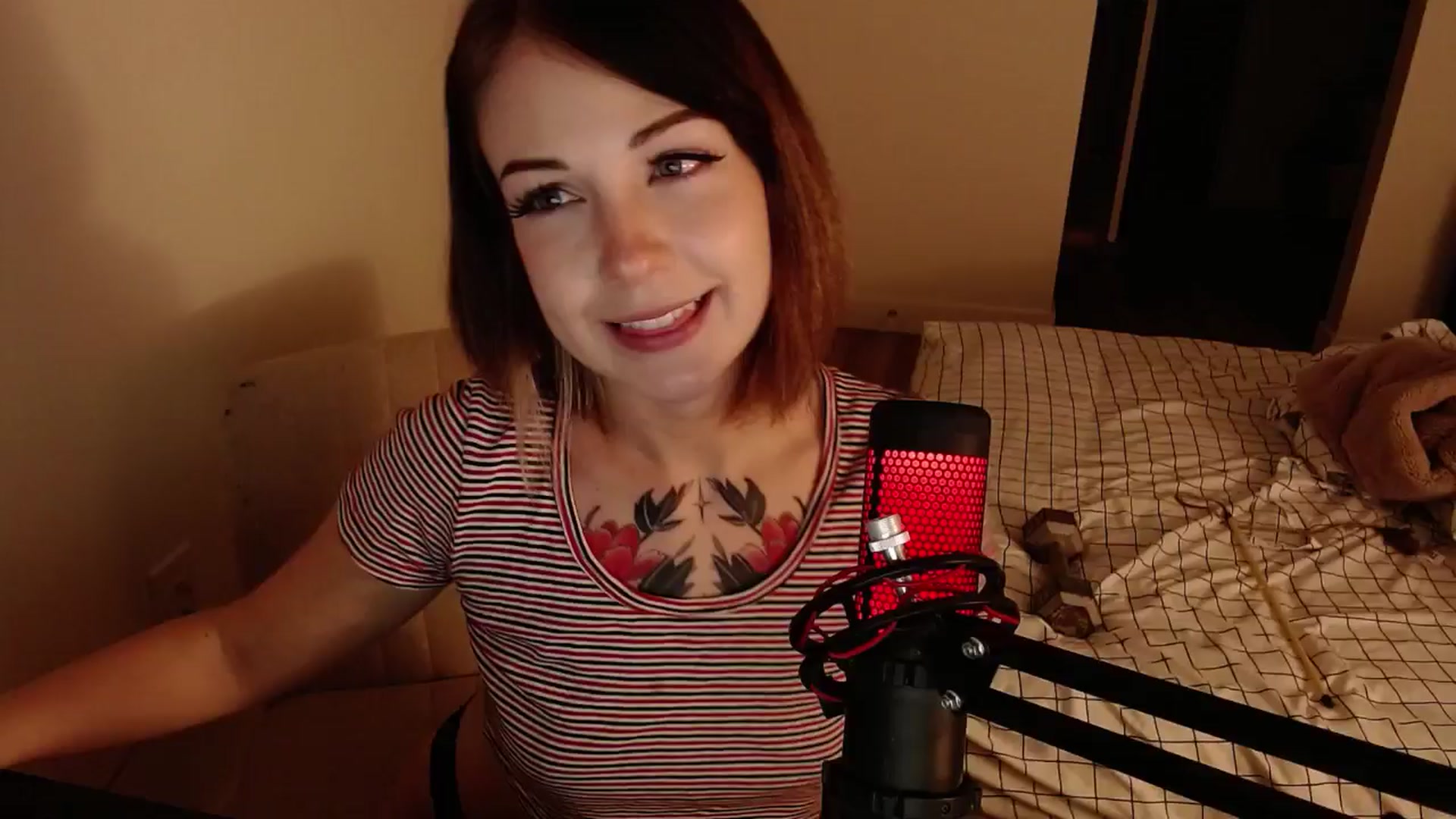 Gallery image thumbnail from cuteholly's myfreecams stream on, 05/08/2024, 04:20 image 2 of 20